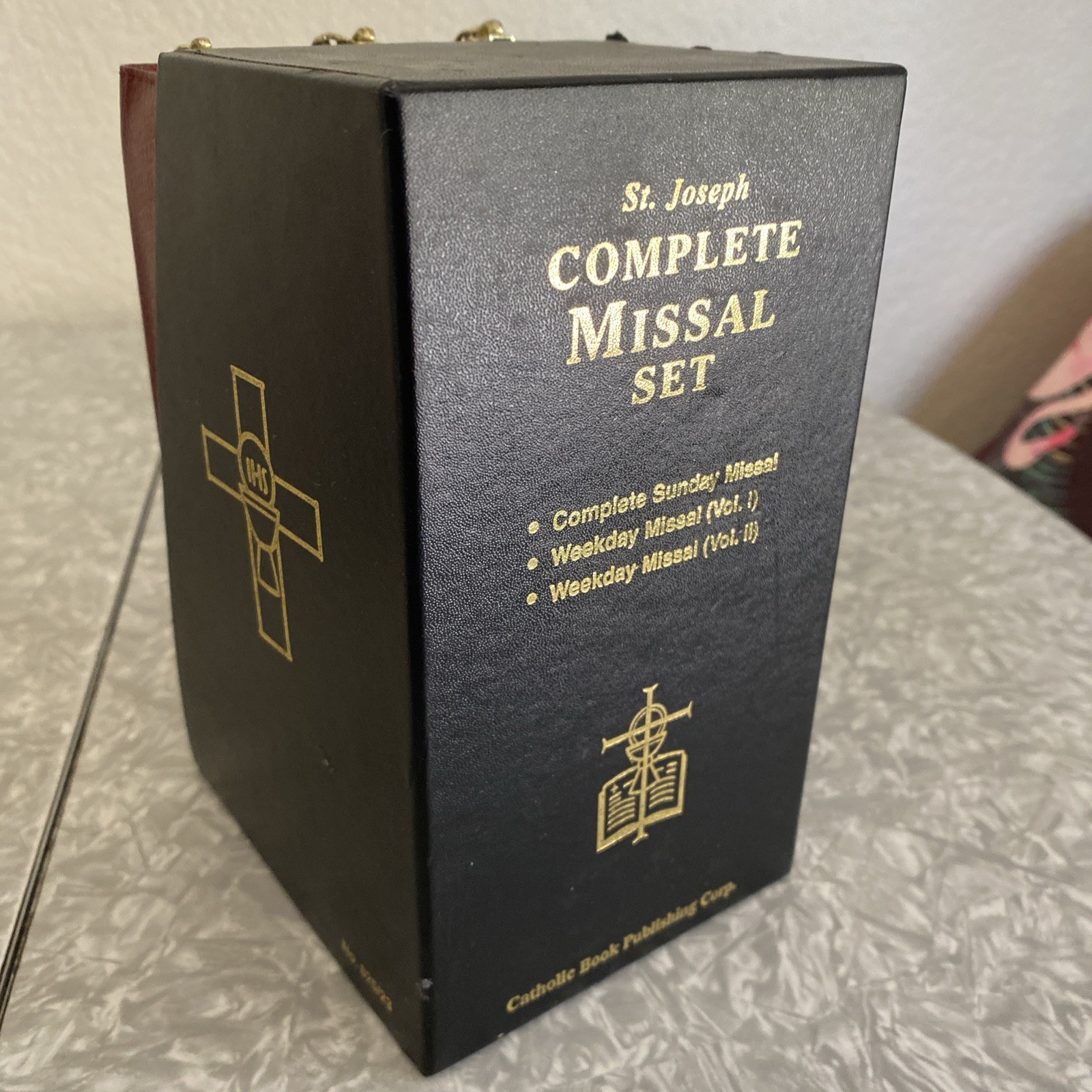 St. Joseph Missals: Complete Gift Box 3-Volume Set Sunday & Weekday Missal 2006