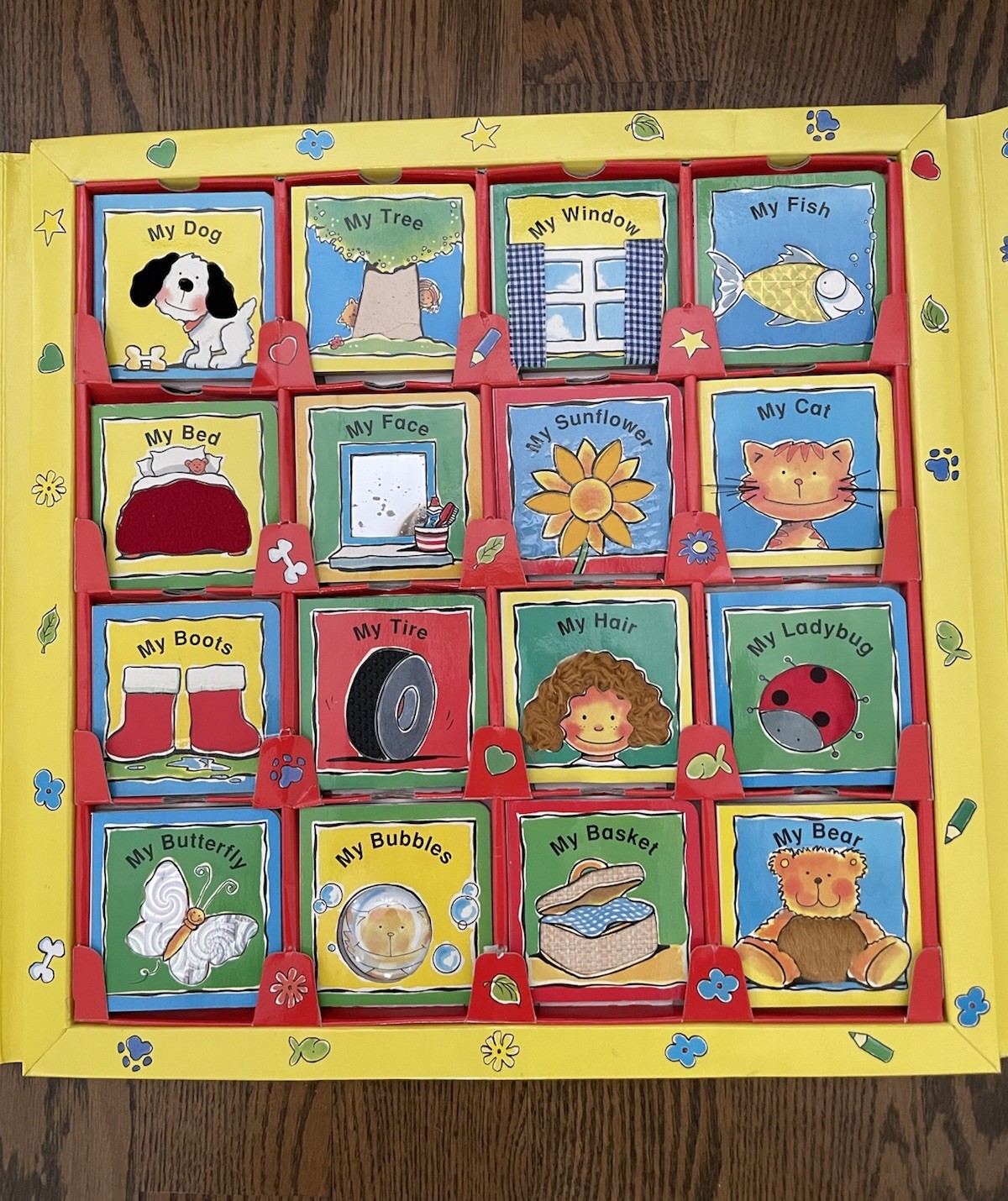 VTG Baby Touch & Feel Board Books My Favorite Things Box 16 Books 160 pages VEVC