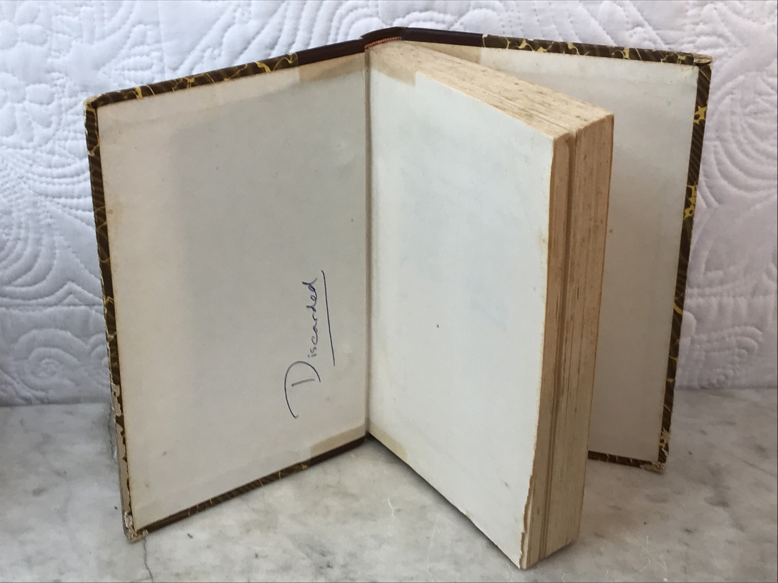 Vintage 1963 Bride of Pendorric by Victoria Holt Marbled Hardcover 1st edition