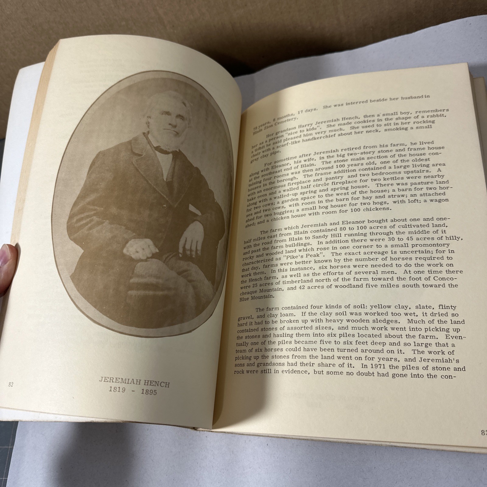The Jeremiah Hench Family 1972 First Edition Genealogy Book Johannes Fench Rare