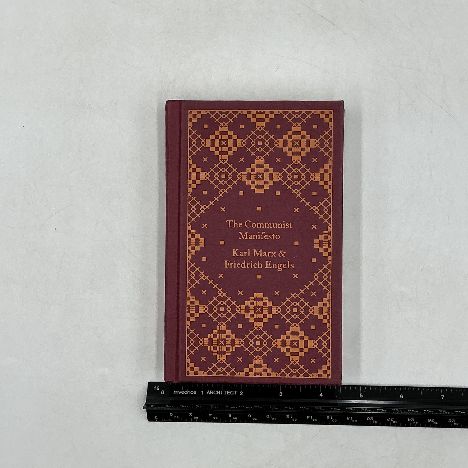 Penguin Classics The Communist Manifesto Marx & Engels Hardcover Red 2014