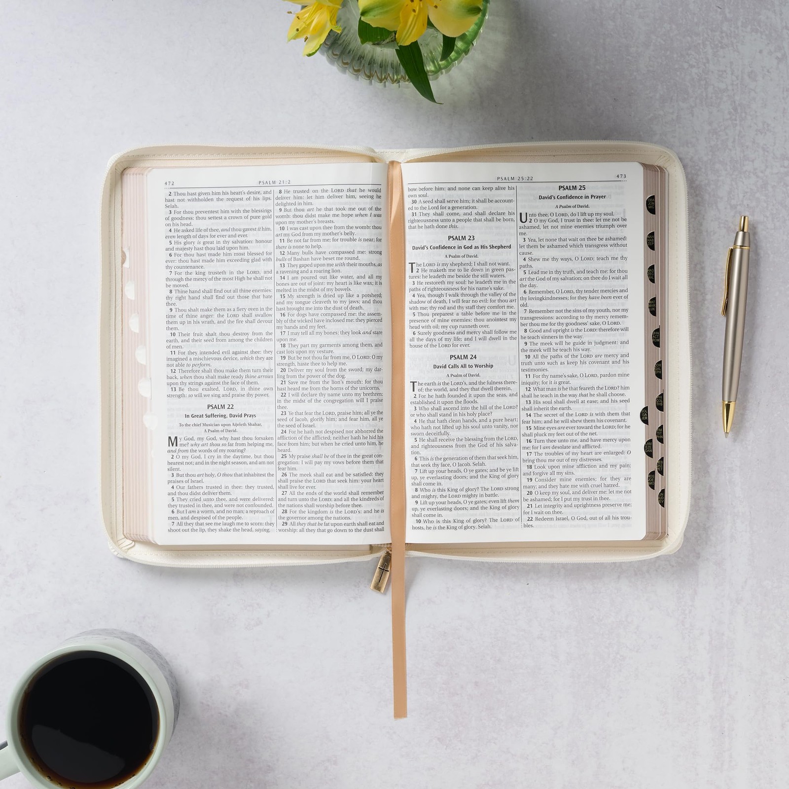 KJV Holy Bible by King James Version Thinline Large Print Vegan Leather Zipper