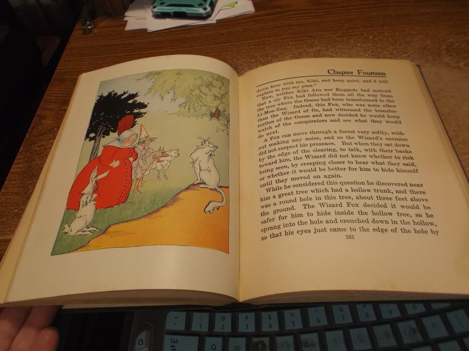 12 – Oz Books by L. Frank Baum – Illust by J. Neill – Reilly & Lee – HC