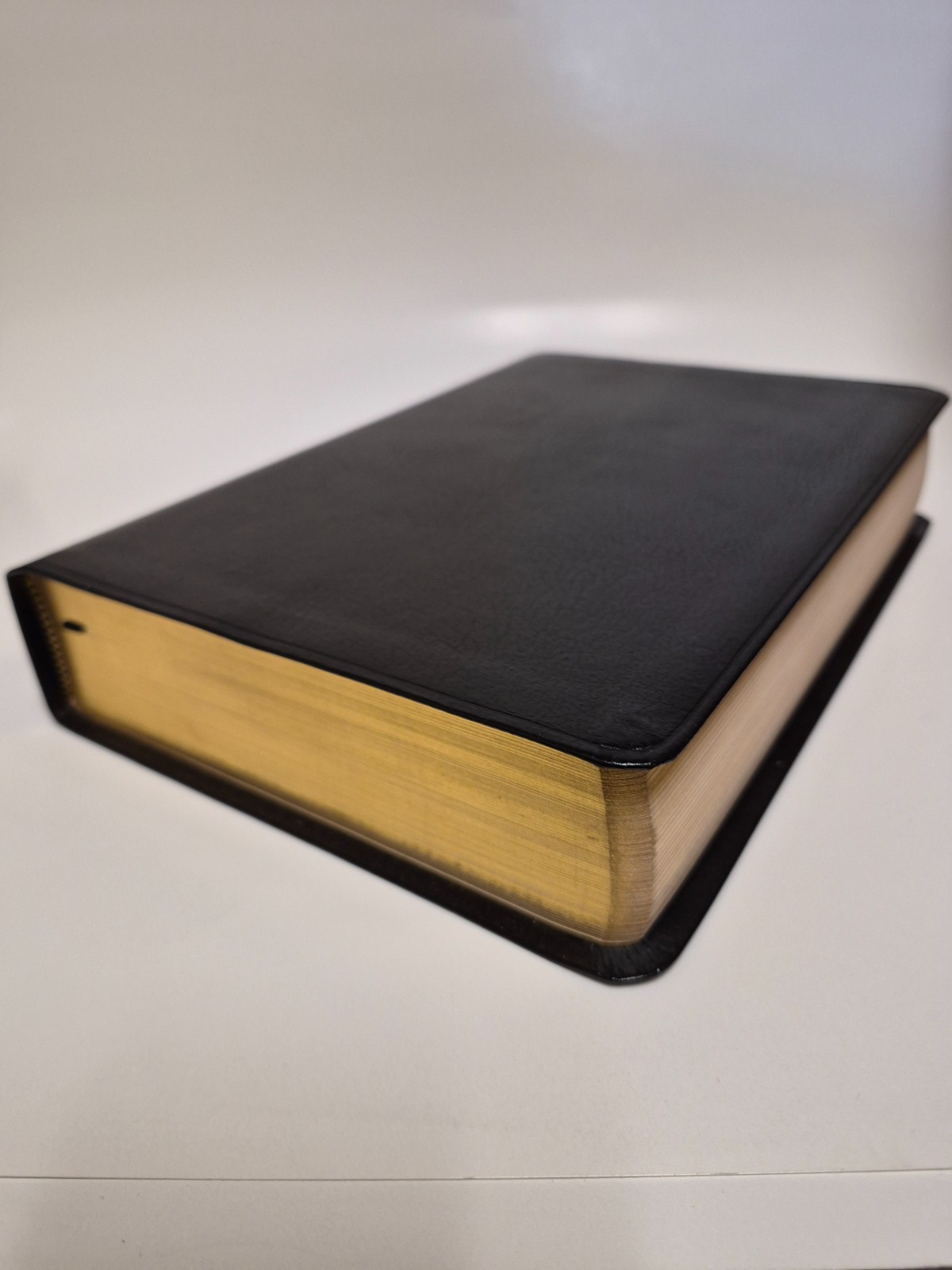 1994 Ryrie Study Bible. Expanded Edition. King James Version. In Box