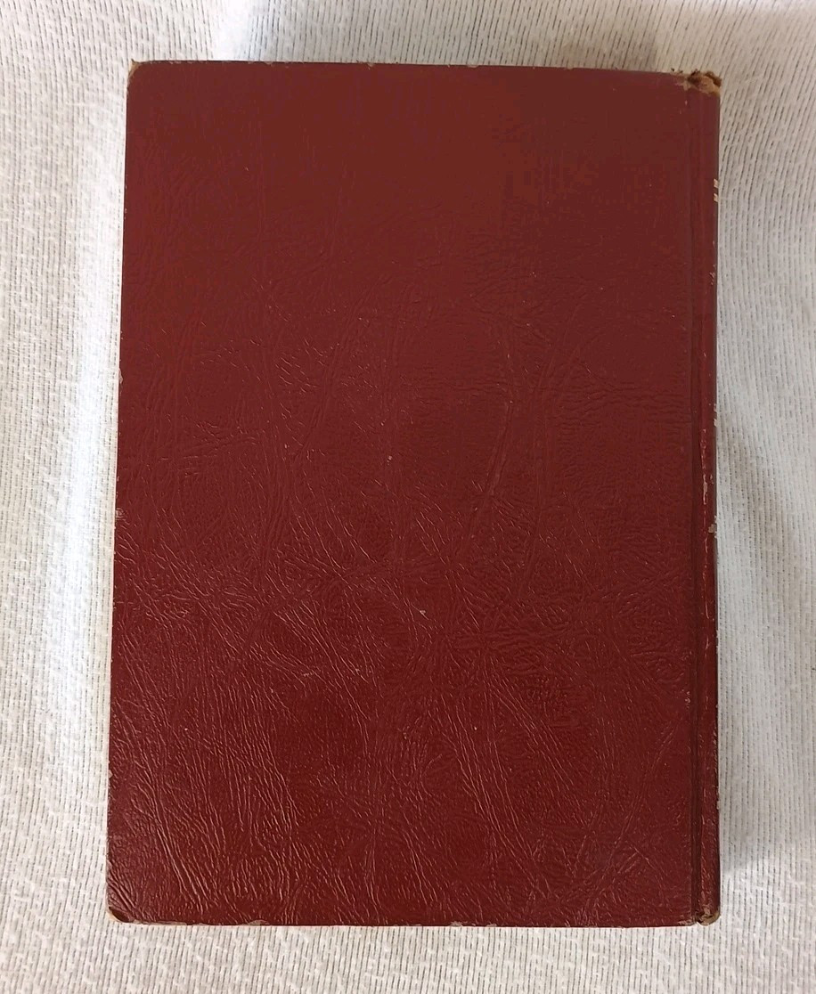 Funk & Wagnalls Standard Desk Dictionary 1974 Hardcover 880 Pages