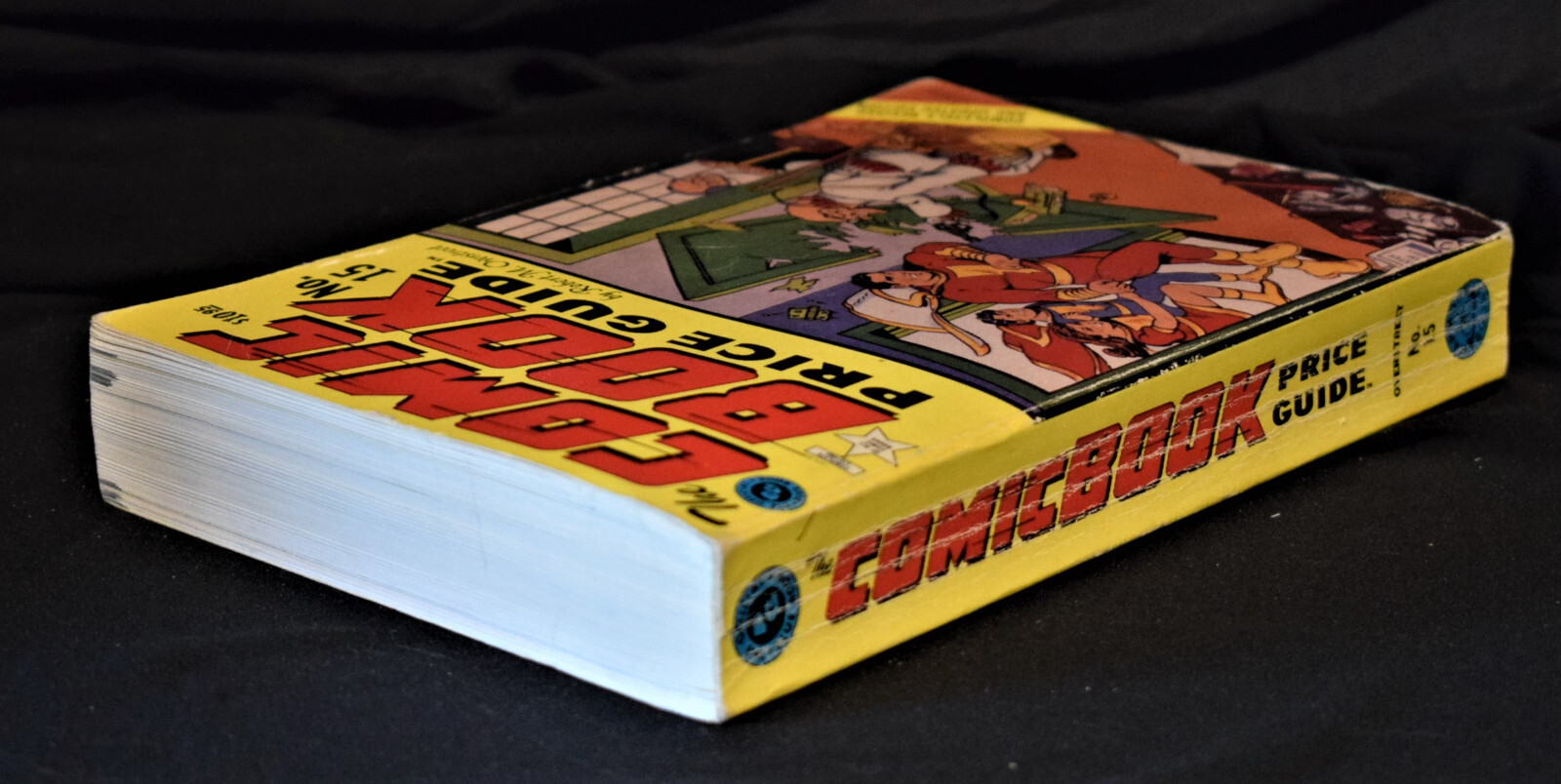Comic Book Price Guide #15 by Robert M. Overstreet Paperback 1985 pages 448