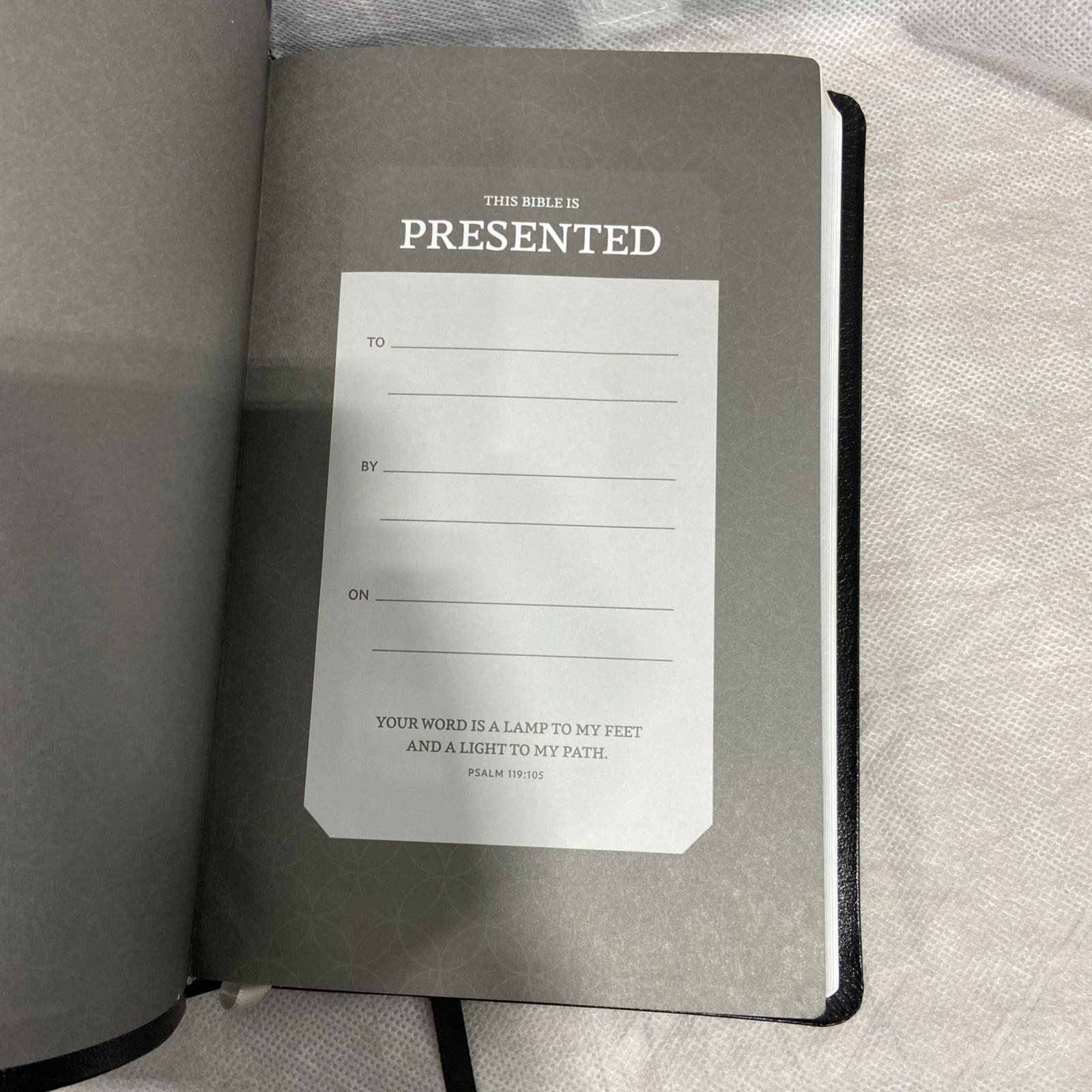 NRSV, Thinline Bible, Bonded Leather, by Zondervan- Perfect Condition!👍👍