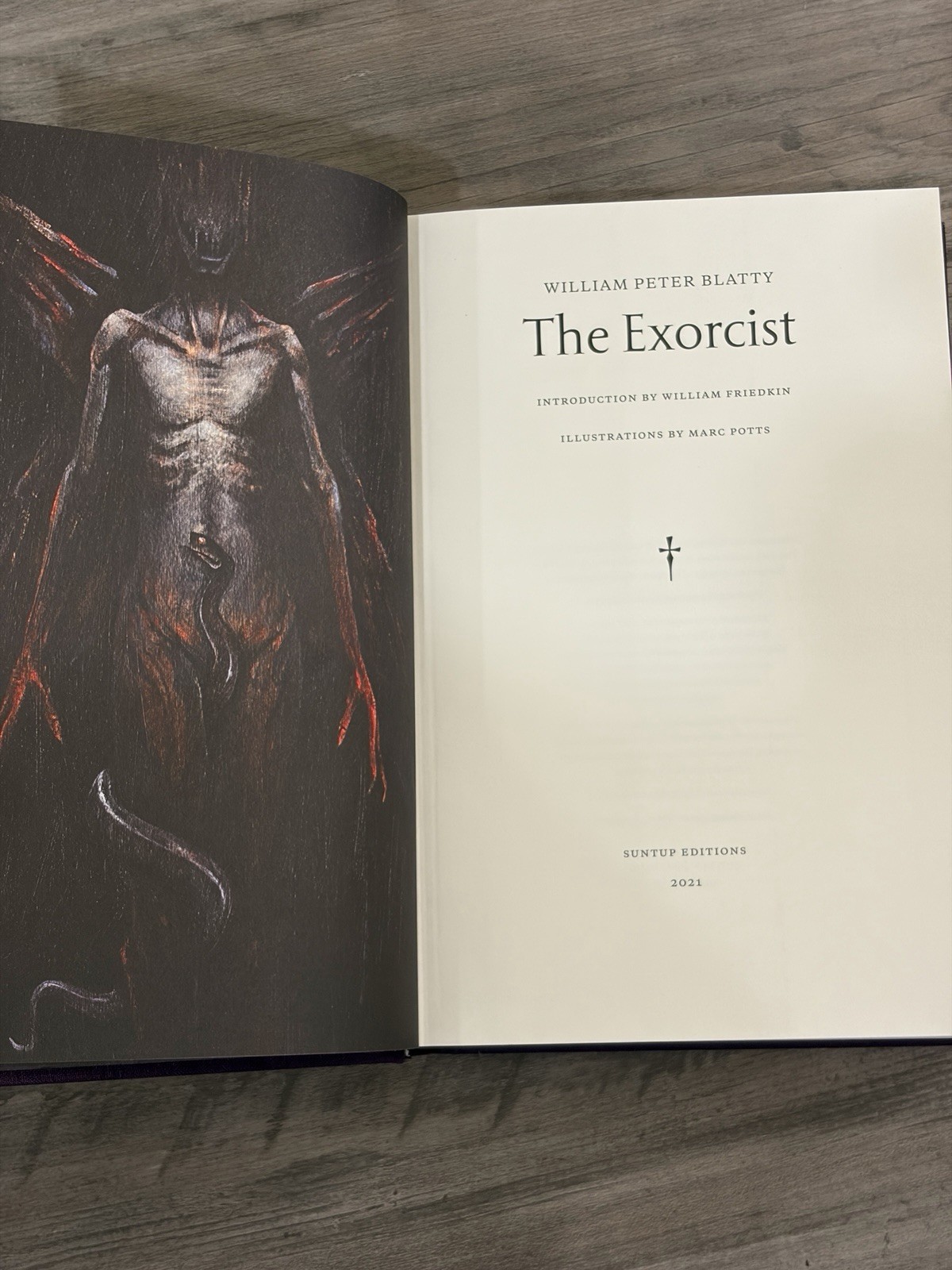 Suntup Editions The Exorcist by William Peter Blatty Artist Edition No Slipcover