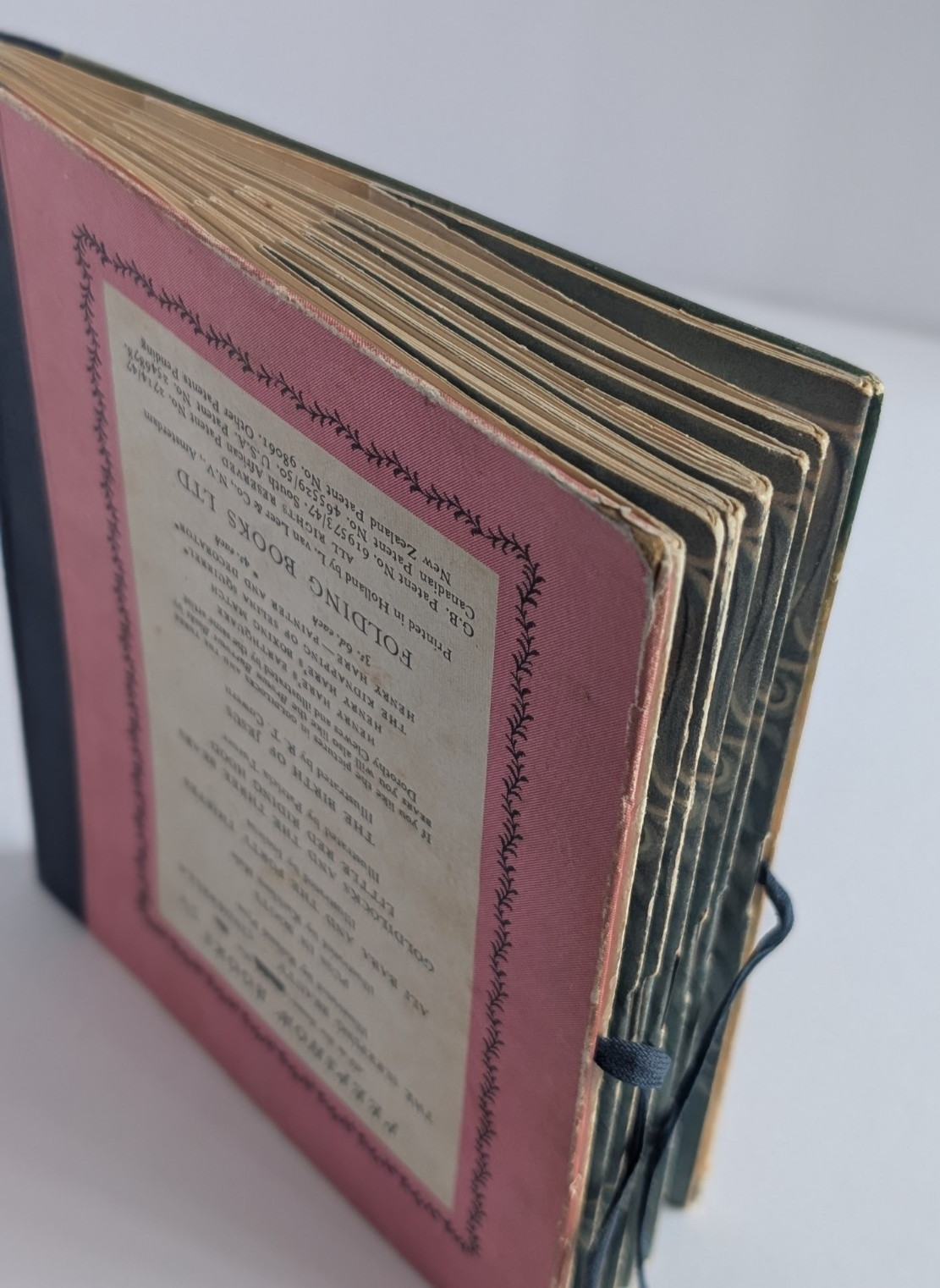 Puss in Boots Peepshow Book Folding Books Ltd Kathleen Hale 1950s Tunnel Book