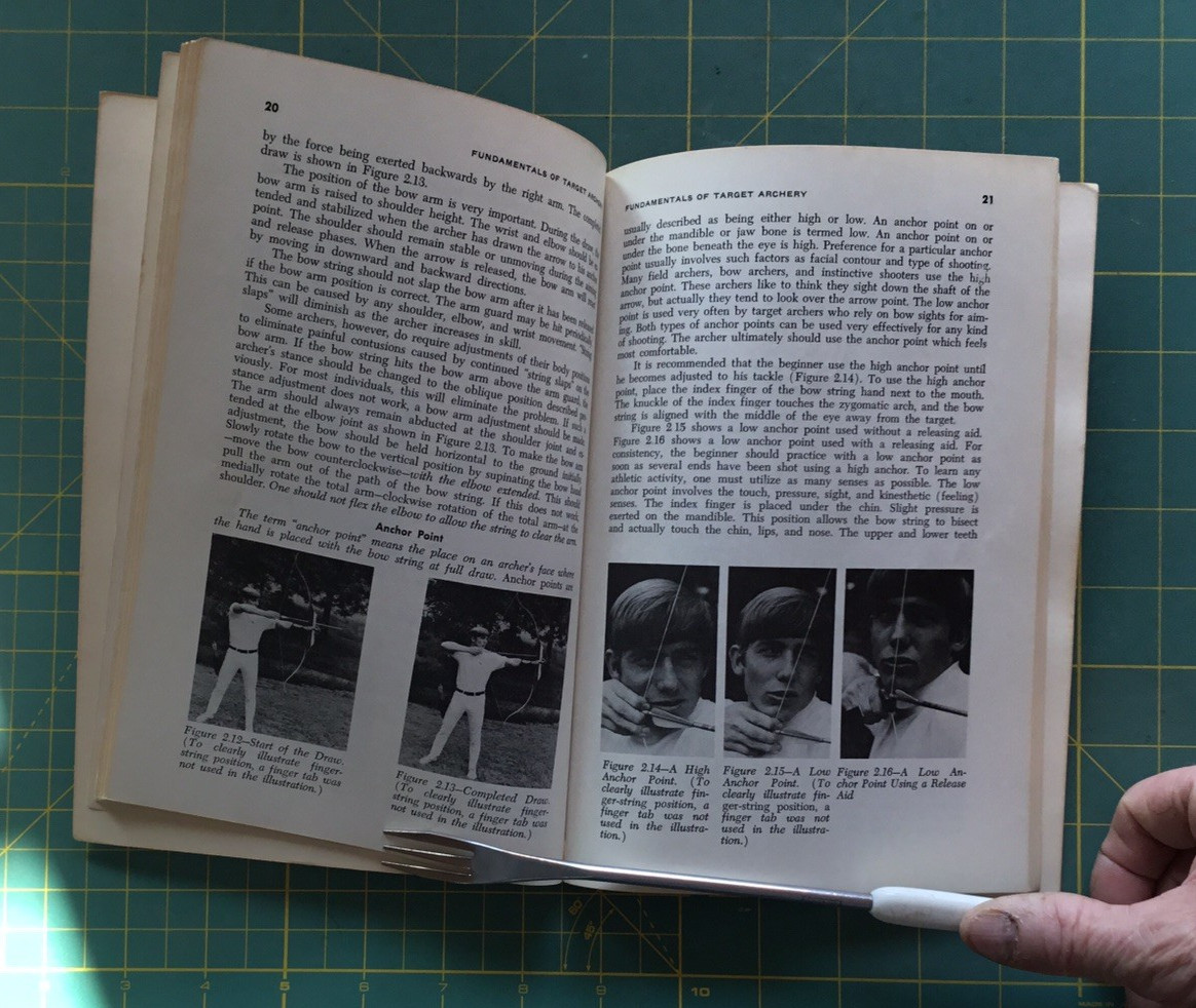 ARCHERY Wayne C.McKinney Second Edition 1973, 58 pages, Brown Physical Education