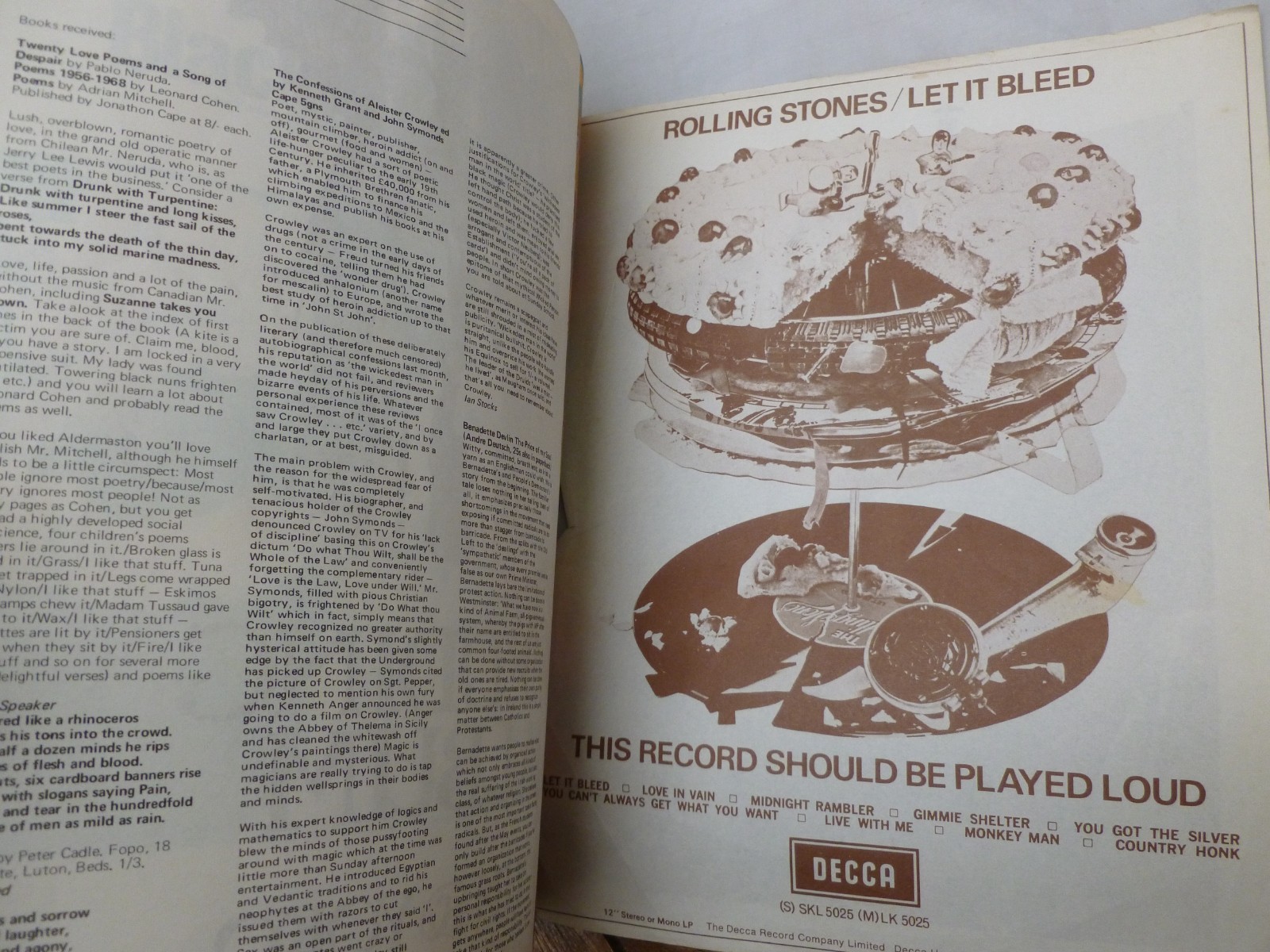 Oz Magazine No. 25 – Hippie Atrocities No. 25 – December 1969