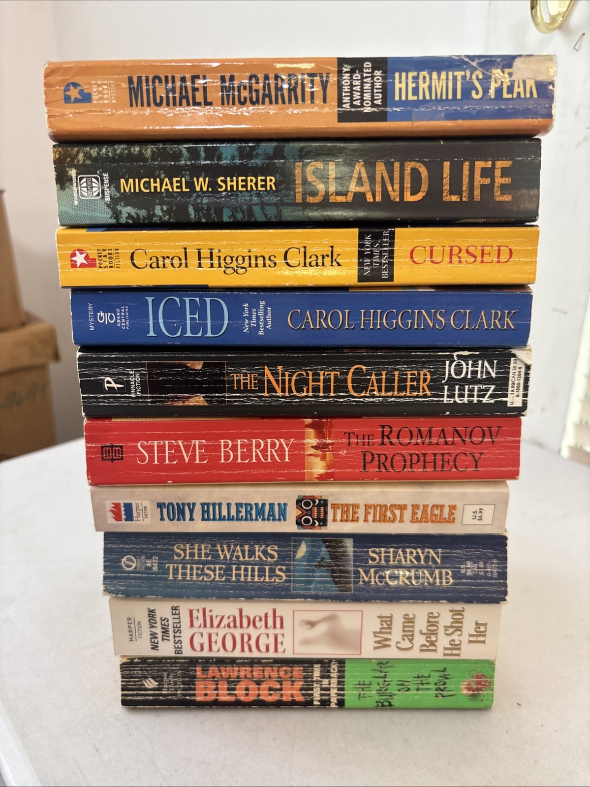 Lot of 10 – Mystery and Thrillers – Mixed Authors – FREE SHIPPING