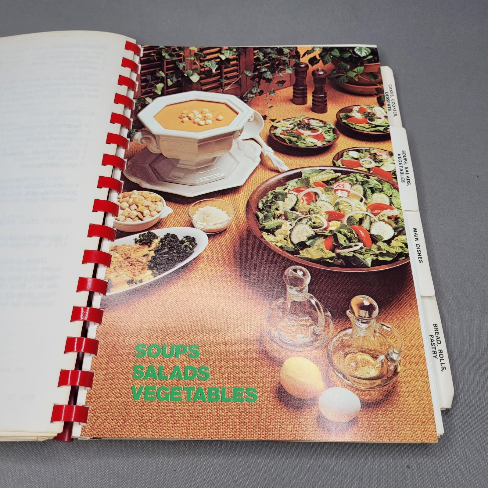 Vintage Yolo General Hospital Auxiliary Incredible Edibles Cookbook Woodland CA