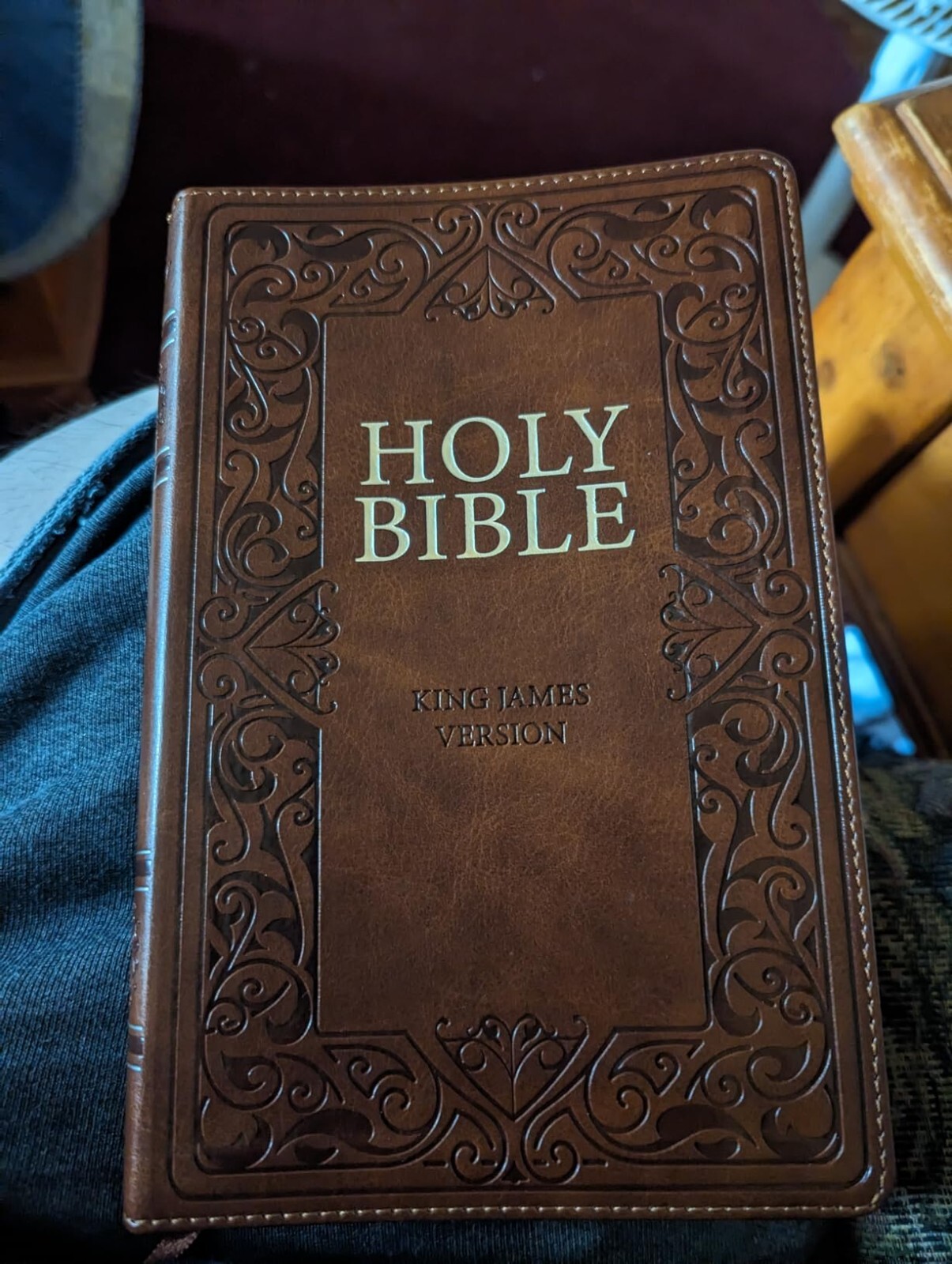Medium Brown KJV Deluxe Bible with Thumb Index BRAND NEW in Shrink Wrap!!!