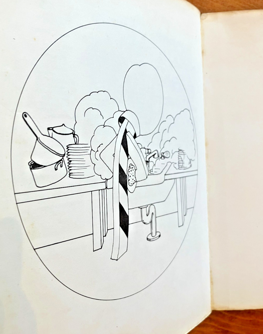 Mmmmm: A Feastiary by Ruth Reichl 1st edition 1972 Softcover RARE Cookbook