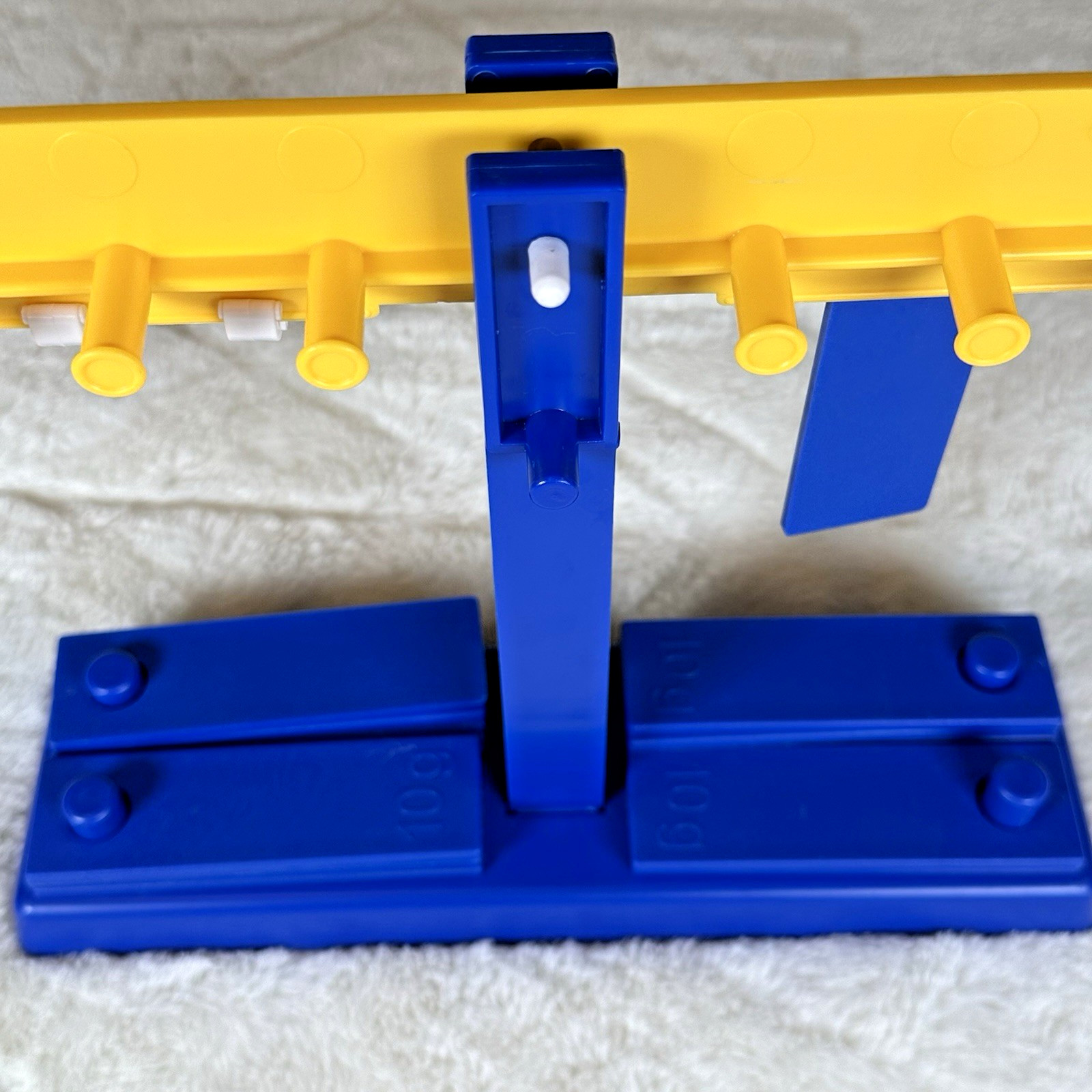 Hand2Mind Number Balance Math Scale W/ 10g Weights Classroom STEM Tool