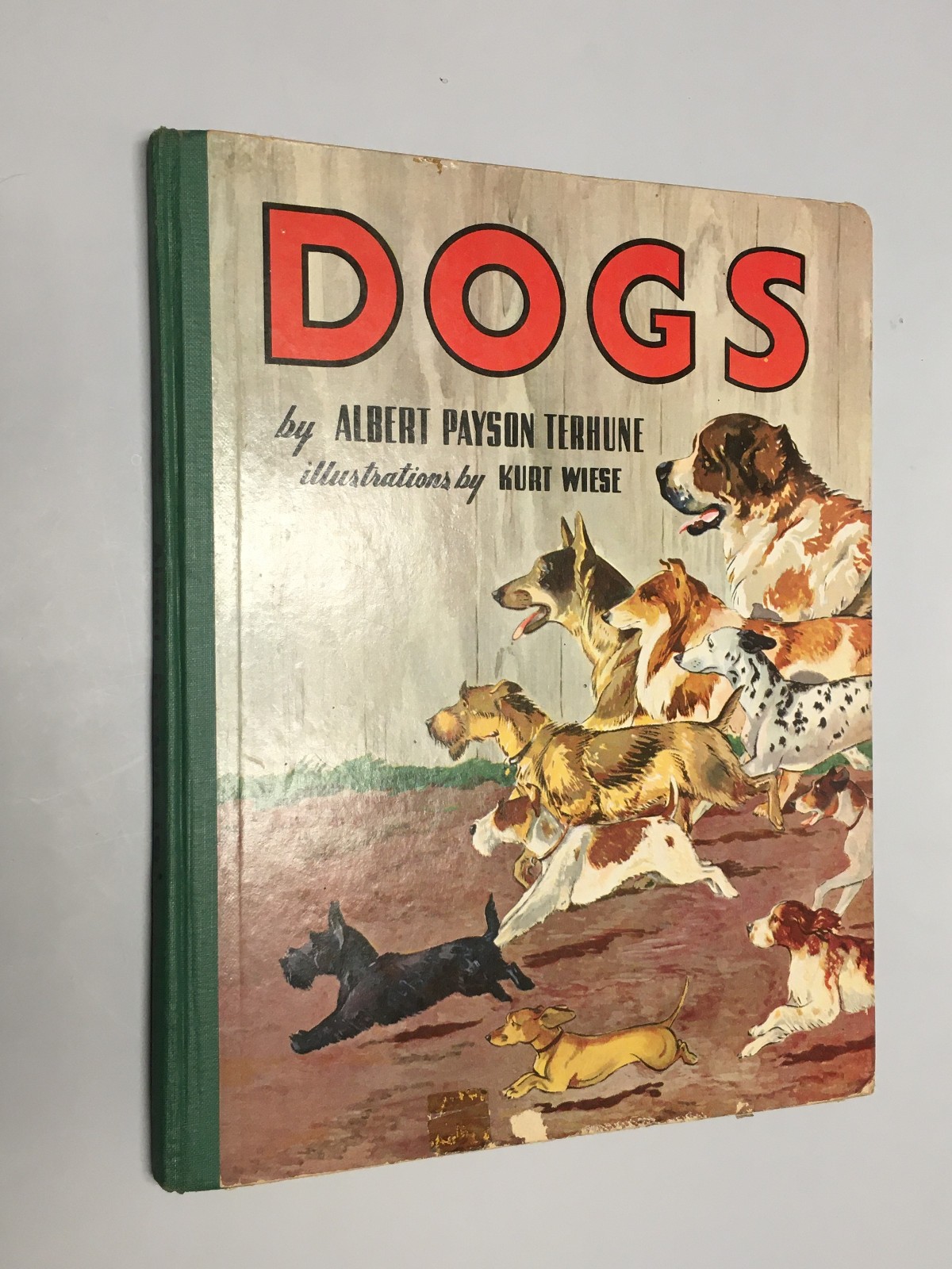 Dogs by Albert Payson Terhune & Kurt Wiese – 62 Pages Saalfield Publishing 1940
