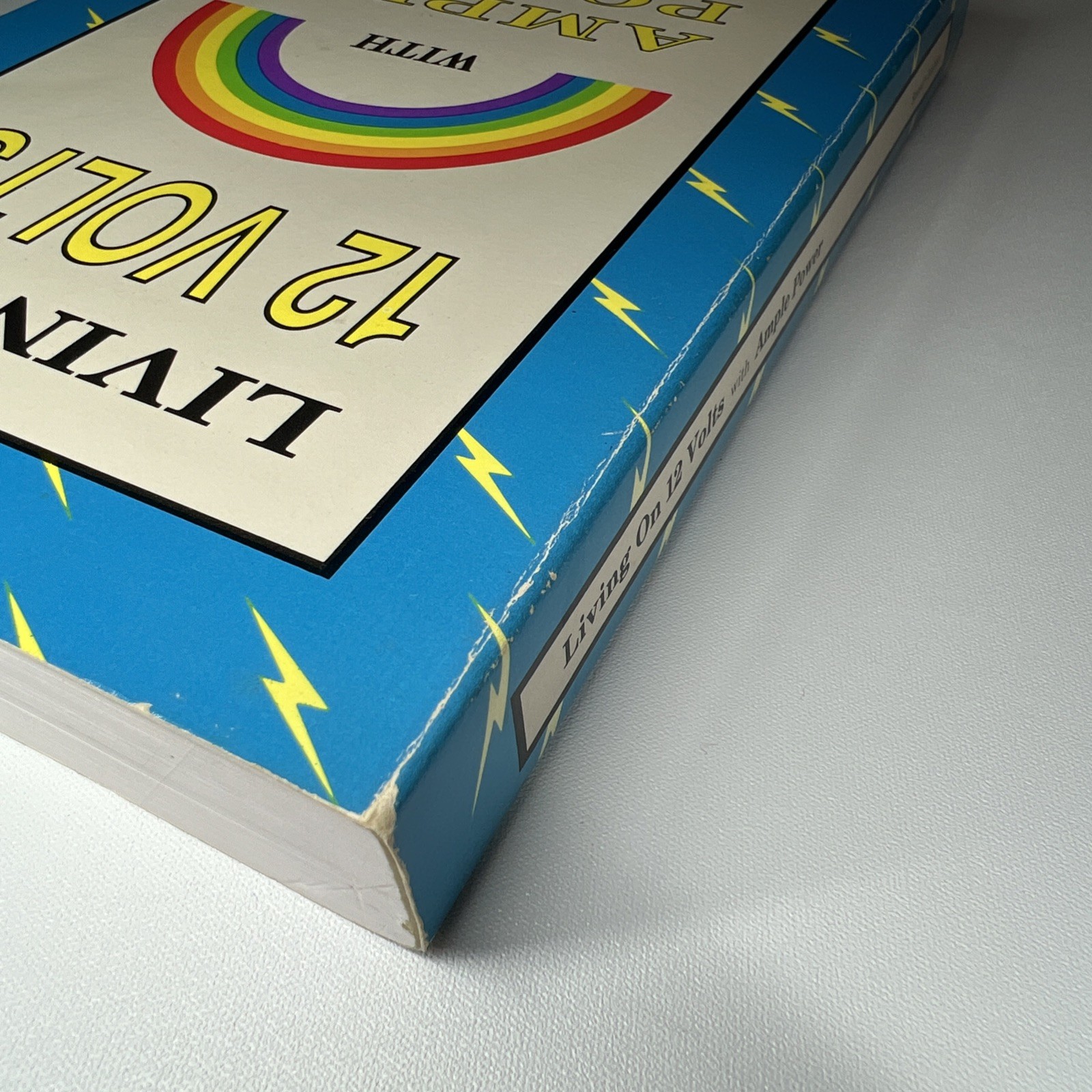 Living on 12 Volts With Ample Power 1990 4th printing David Smead Ruth Ishihara