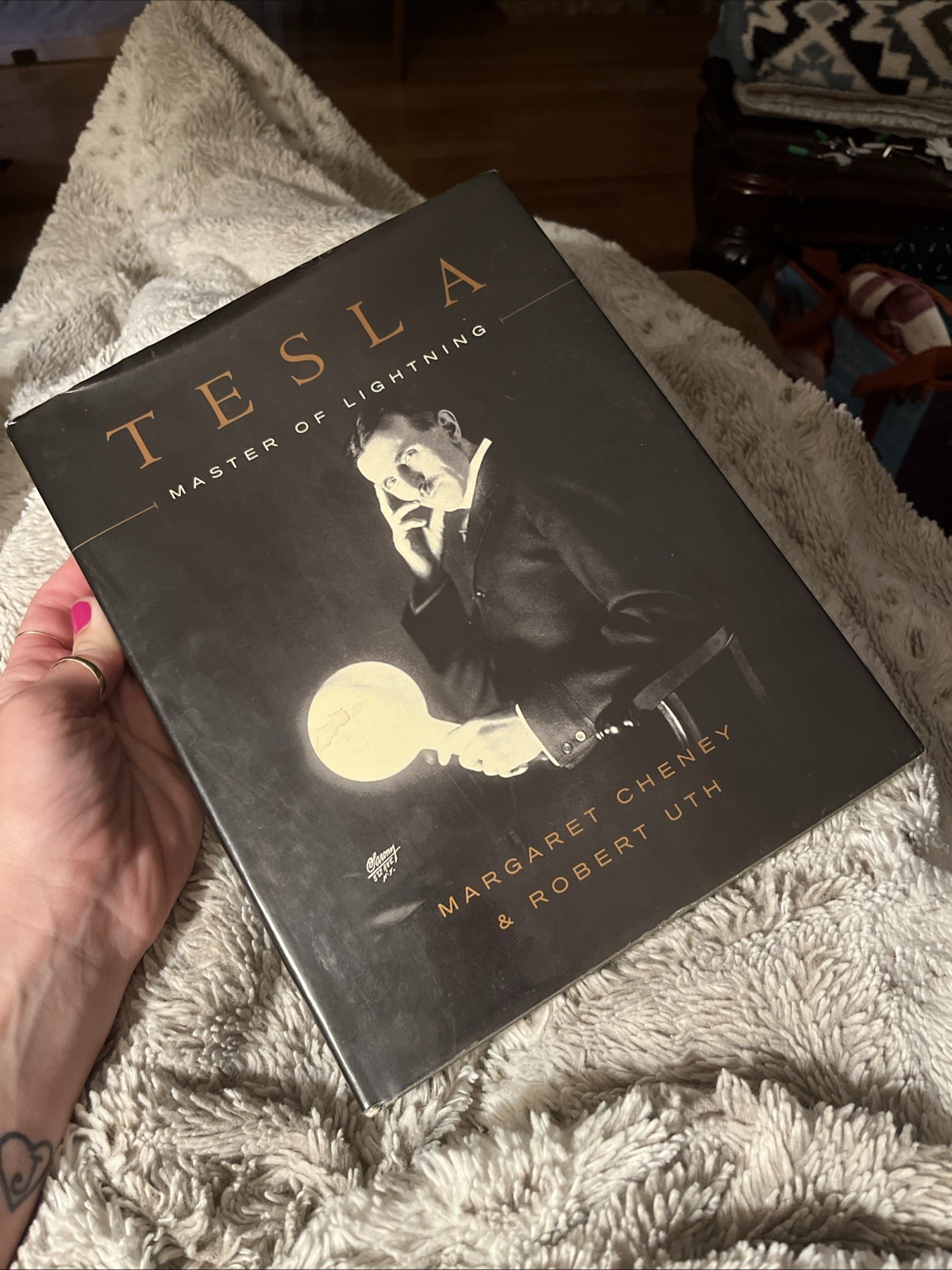 TESLA: MASTER OF LIGHTNING by Cheney and Uth; EXPLAIN TECHNICAL ASPECTS (1999