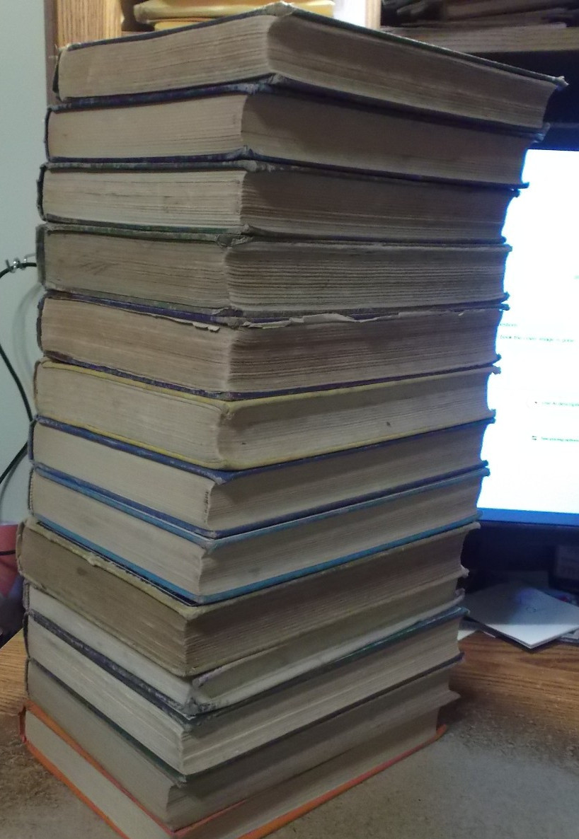 12 – Oz Books by L. Frank Baum – Illust by J. Neill – Reilly & Lee – HC