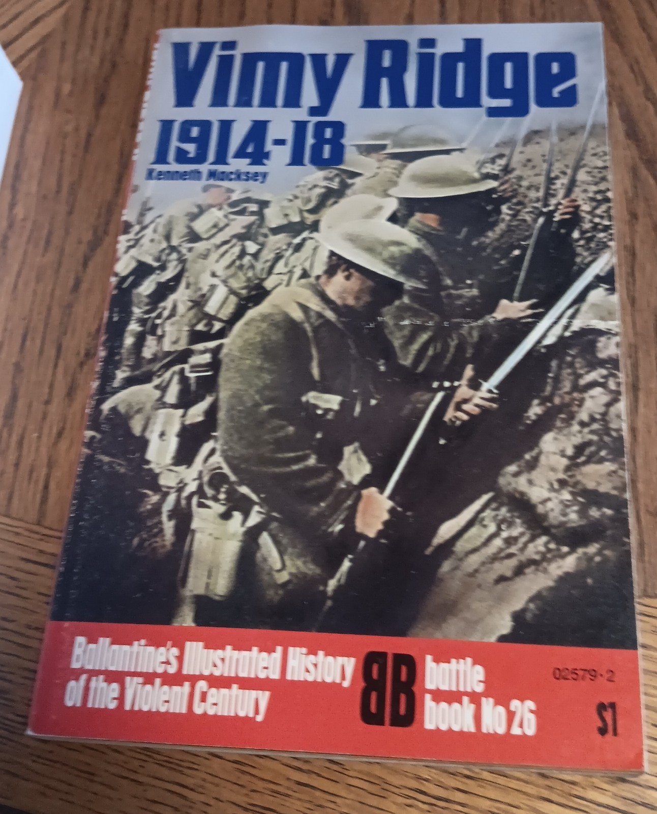 Ballantine’s WWI VIMY RIDGE 1914-18 by Kenneth MACKSEY SC 1972 in fine