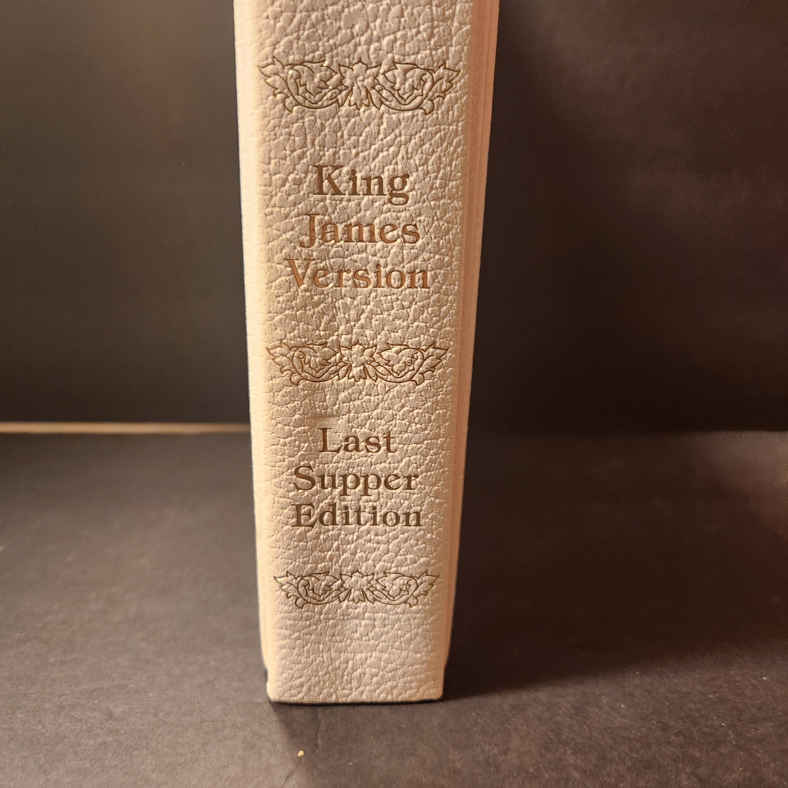 1985 KJV Holy Bible The Last Supper Edition Hardcover King James Version Book
