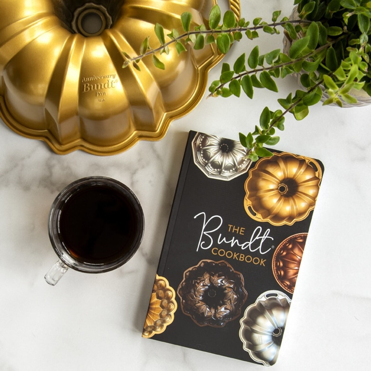 Nordic Ware Original Bundt Cookbook (70000)