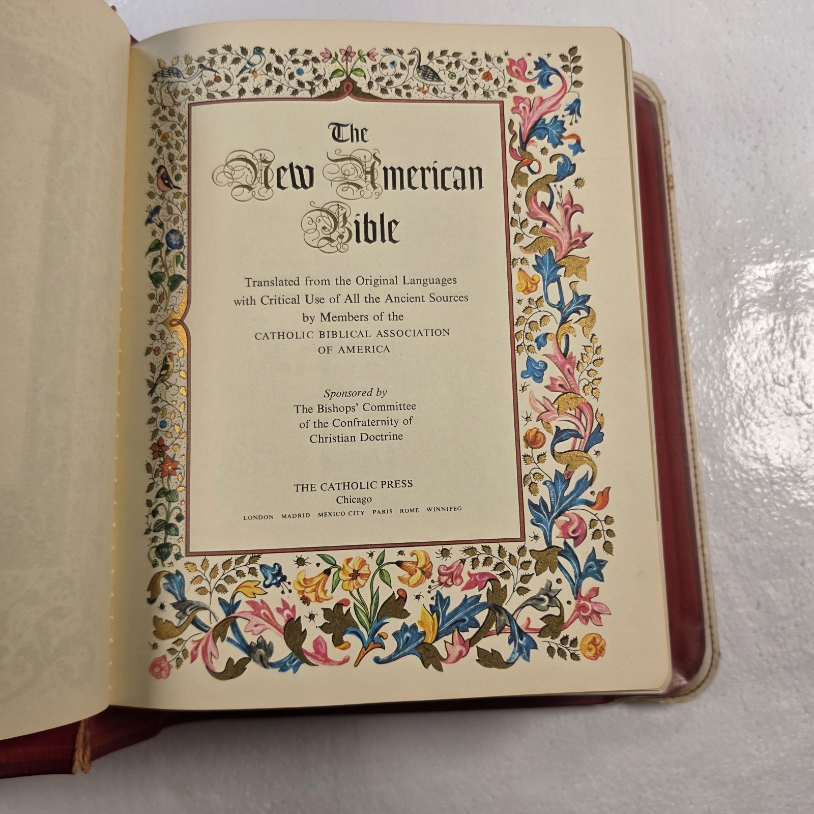 Vtg 1971 New American Bible Holy Name Edition Spiritual Arts Catholic Family