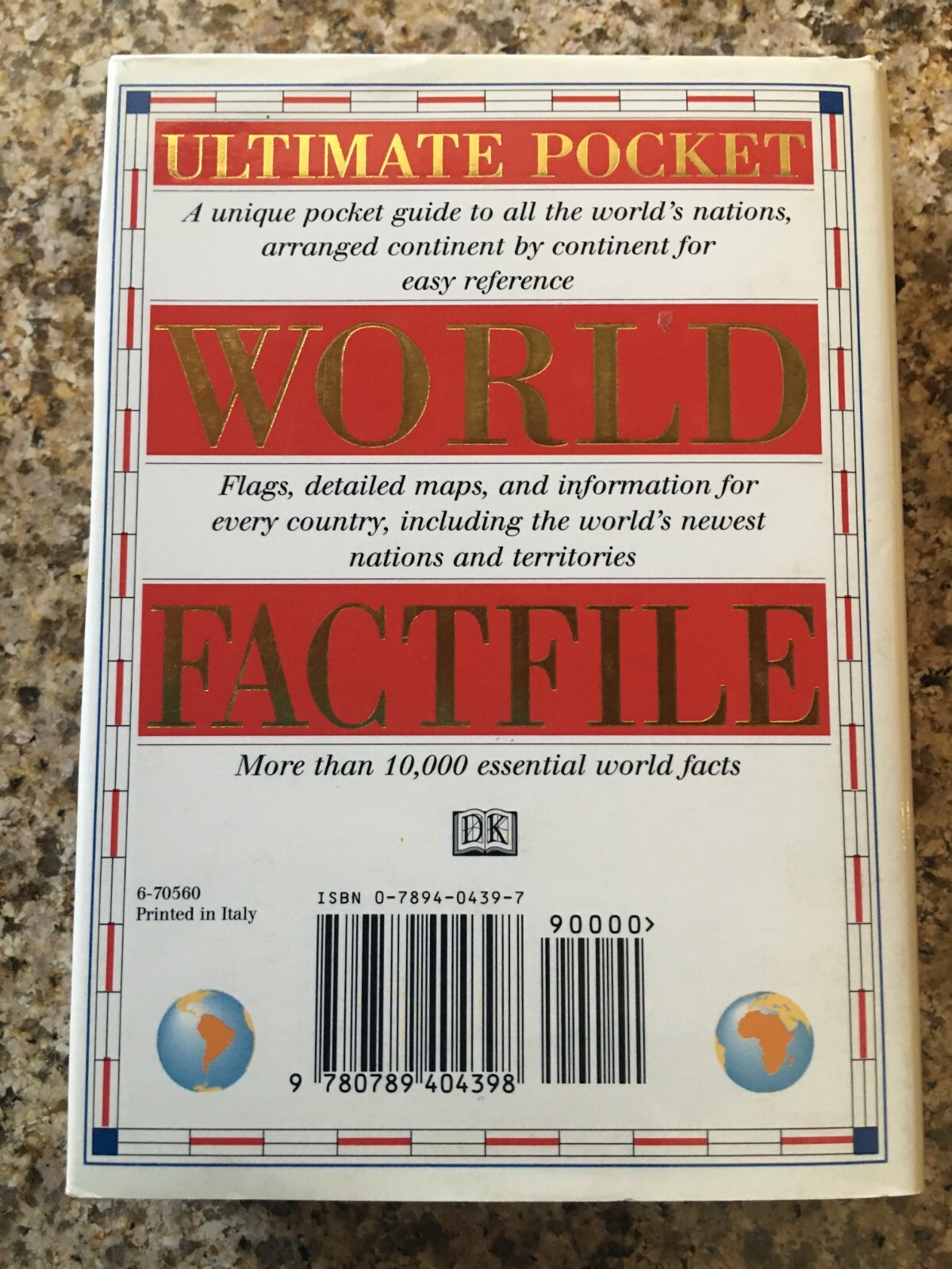 Ultimate Pocket World Fact File by Deni Bown and Dorling Kindersley Publishing S