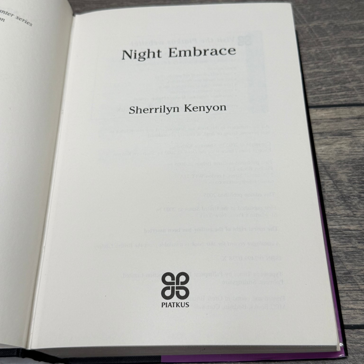 Night Play & Night Embrace Sherrilyn Kenyon Dark-Hunter Novel Piatkus HCDJ