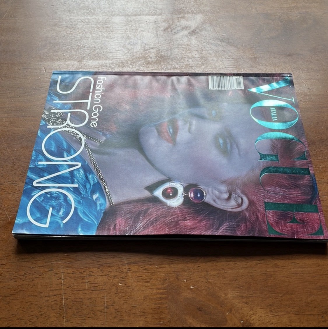 Vogue Italia Magazine No. 711 Nov 2009 Conde Nast Vintage G pre-owned condition