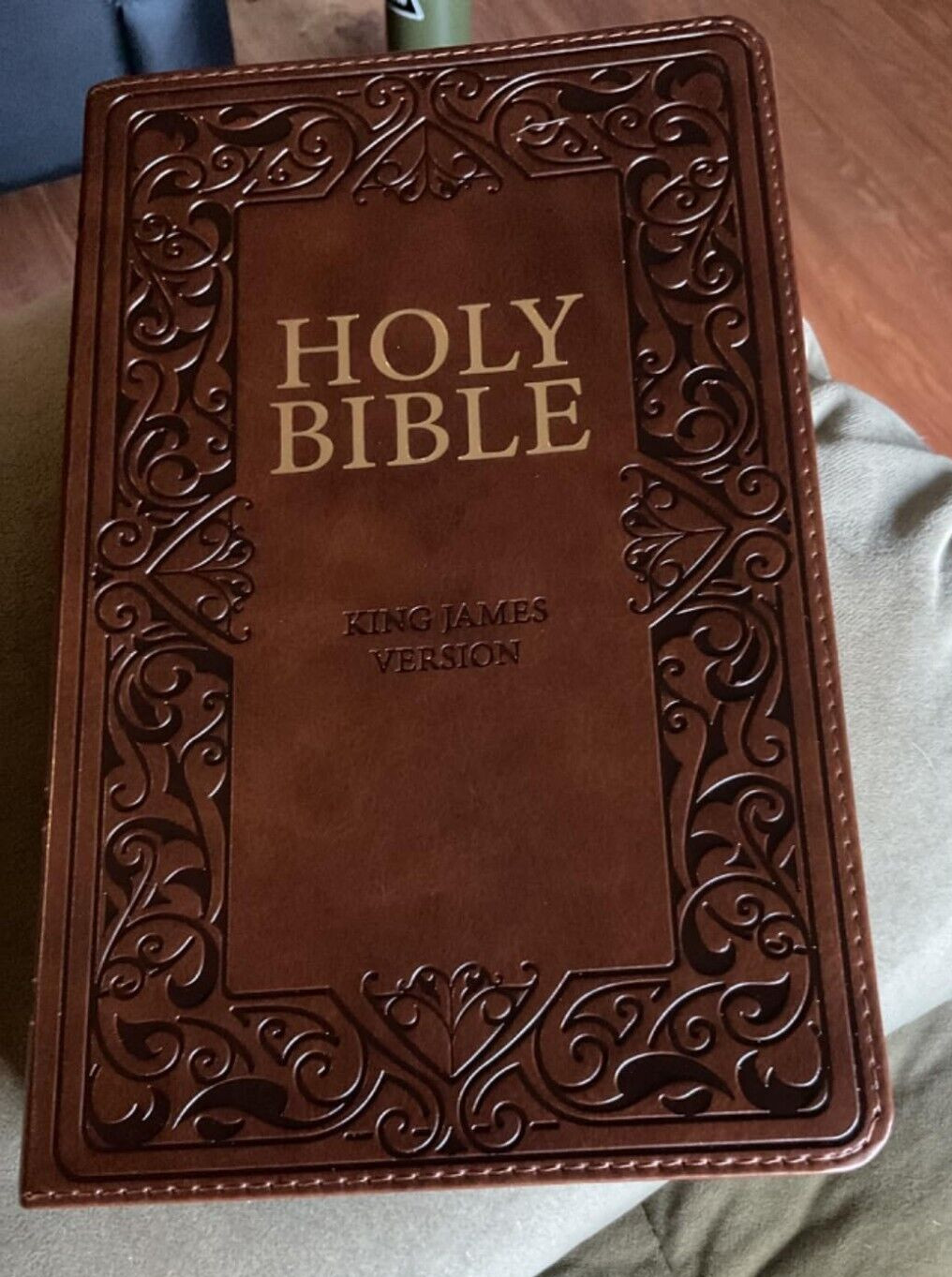 Medium Brown KJV Deluxe Bible with Thumb Index BRAND NEW in Shrink Wrap!!!