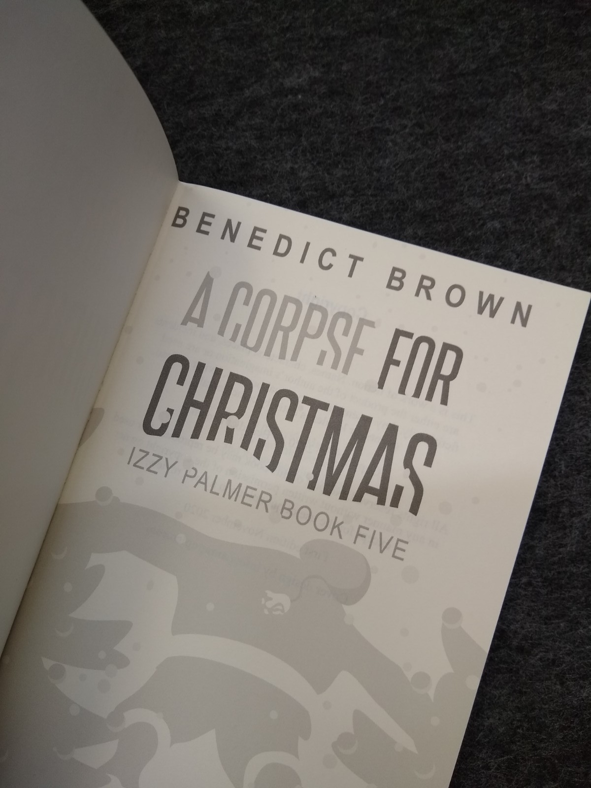 A Corpse for Christmas: A Warm and …, Brown, Benedict