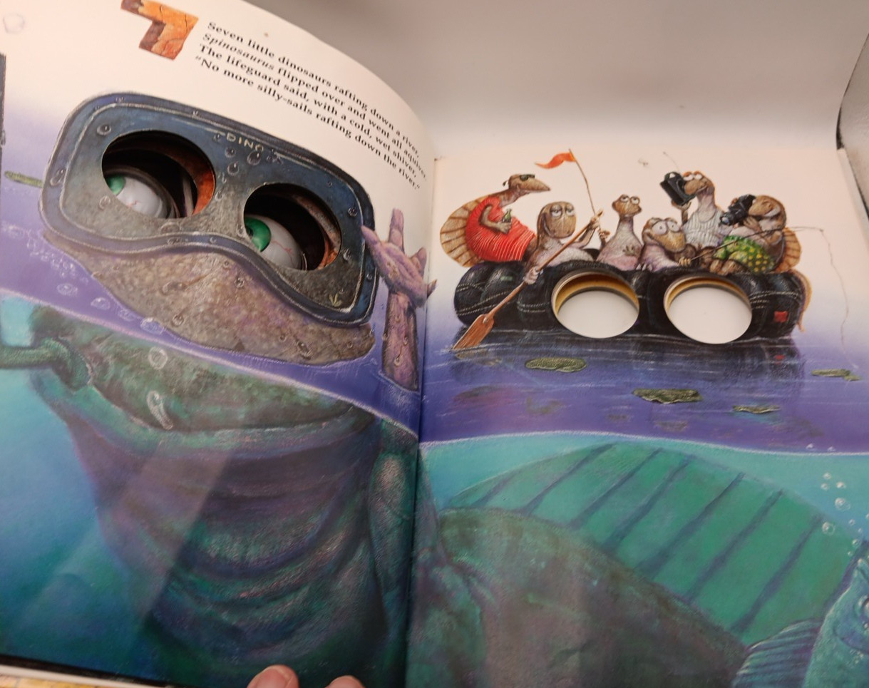 Ten Little Dinosaurs (Eyeball Animation): Board Book Edition – Board book – GOOD