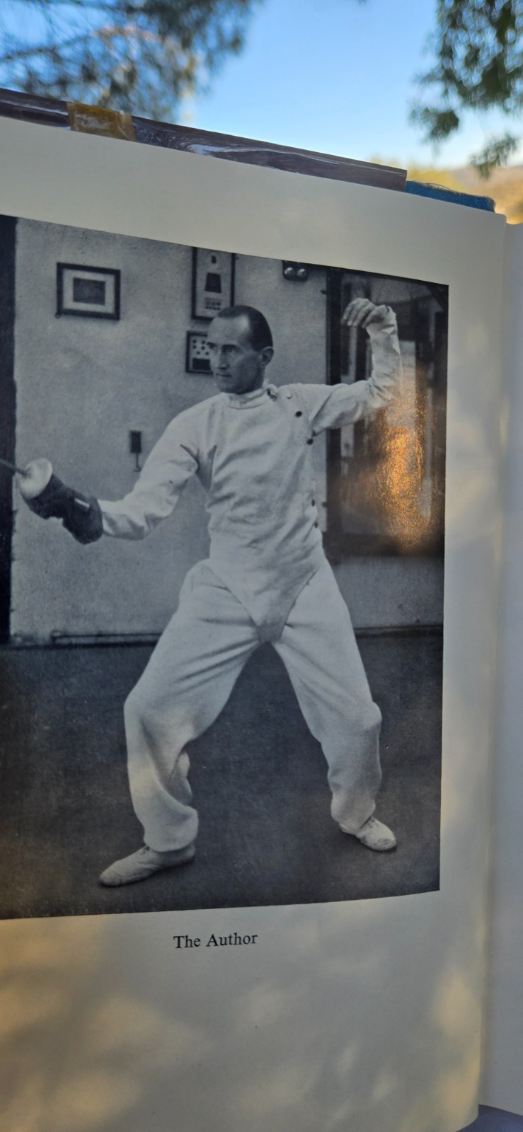 Fencing With the Foil Instruction & Technique by Crosnier 1967 2nd Ed HCDJ ExLib