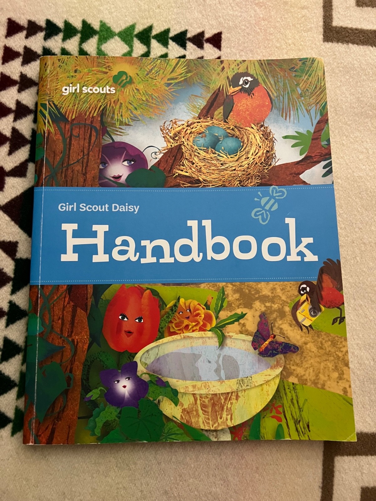 Daisy Girl Scout Handbook (2020) VERY GOOD See Pics