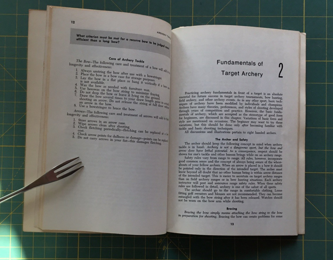 ARCHERY Wayne C.McKinney Second Edition 1973, 58 pages, Brown Physical Education