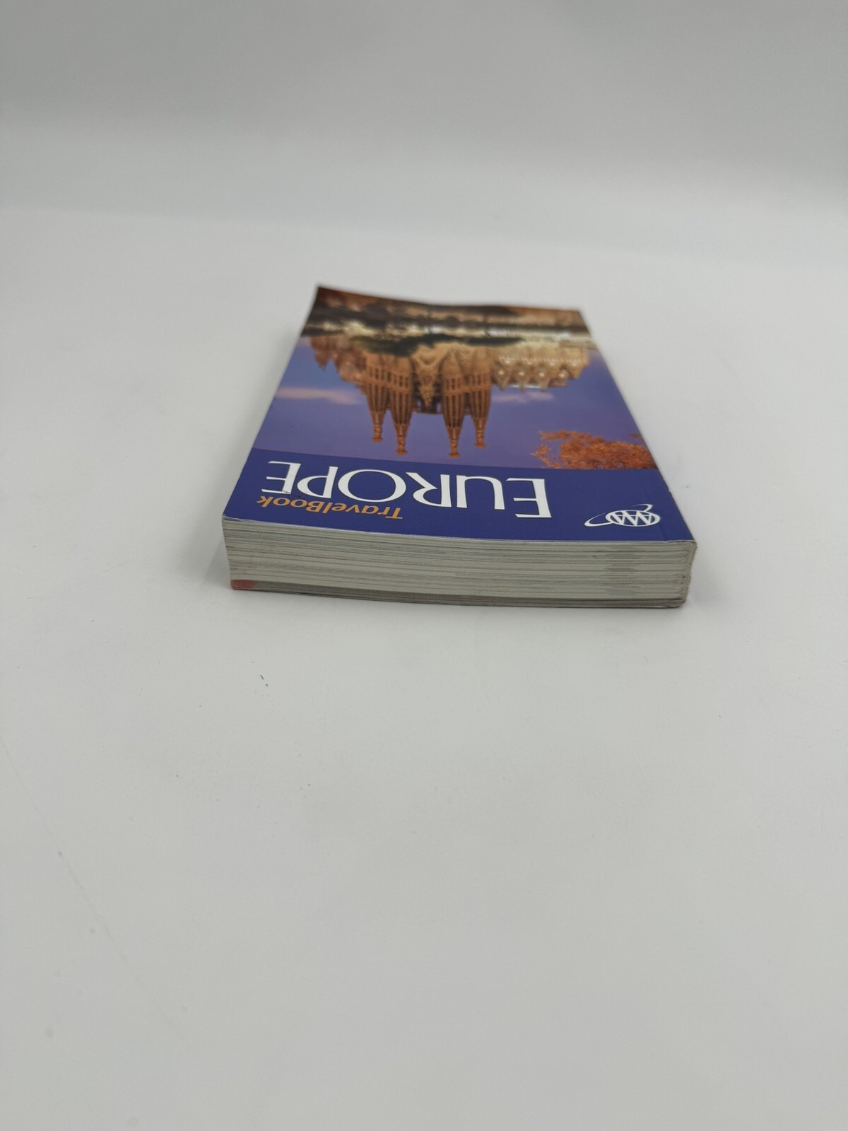 AAA Travelbook Europe Guide to Premier Destinations 2020 21st. Edition 576 pages