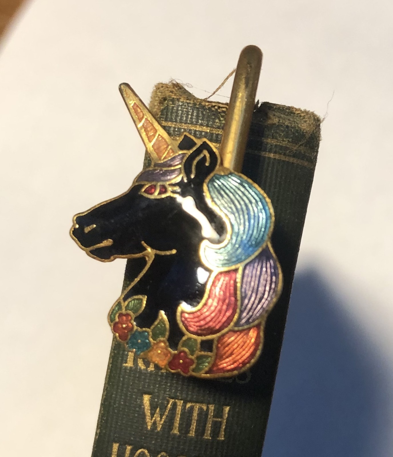 Vintage 1980’s Enamel Cloisonné Unicorn 5 1/2″ Tall Gold Tone Metal Bookmark