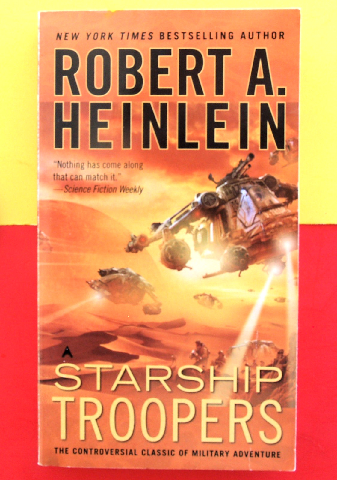 ROBERT HEINLEIN—STARSHIP TROOPERS—2010—MILITARY SCI-FI ADVENTURE—WON HUGO AWARD