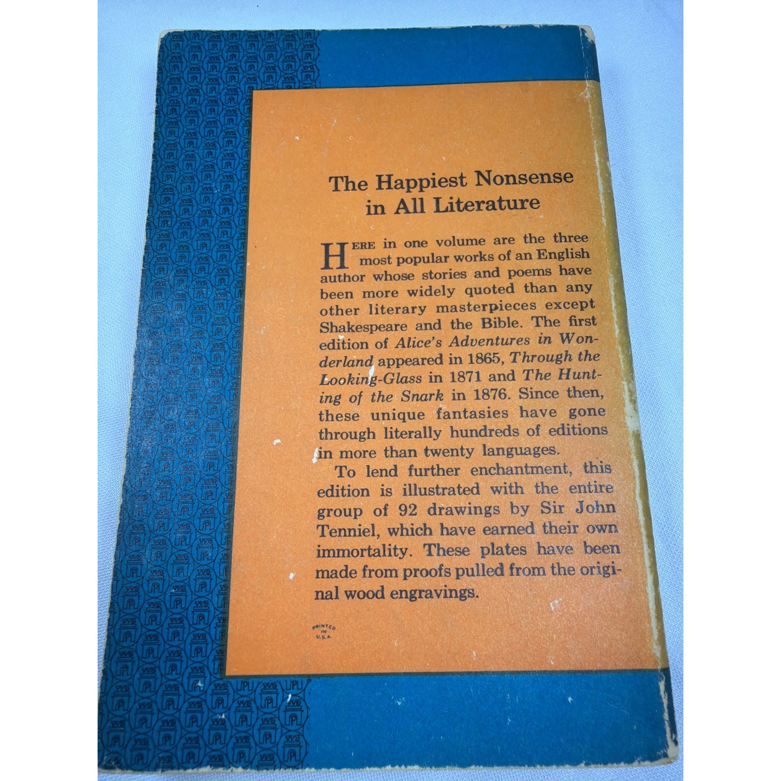 Washington Square Press Alice in Wonderland Lewis Carroll Book Vintage 1962 Blue