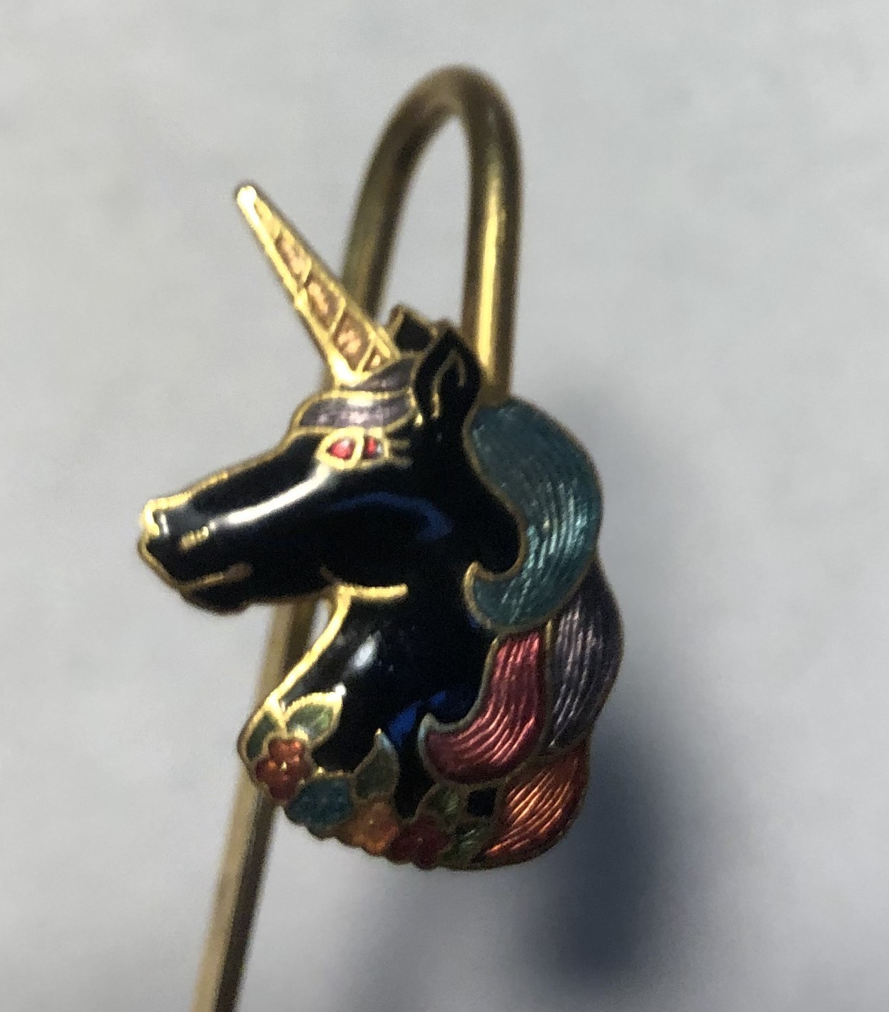 Vintage 1980’s Enamel Cloisonné Unicorn 5 1/2″ Tall Gold Tone Metal Bookmark