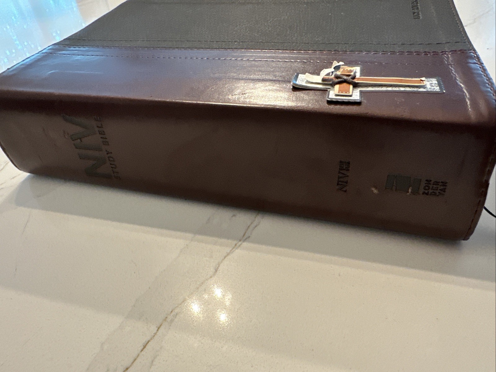 NIV Study Bible -Chocolate/Black Leathersoft (NIV 2011), Zondervan