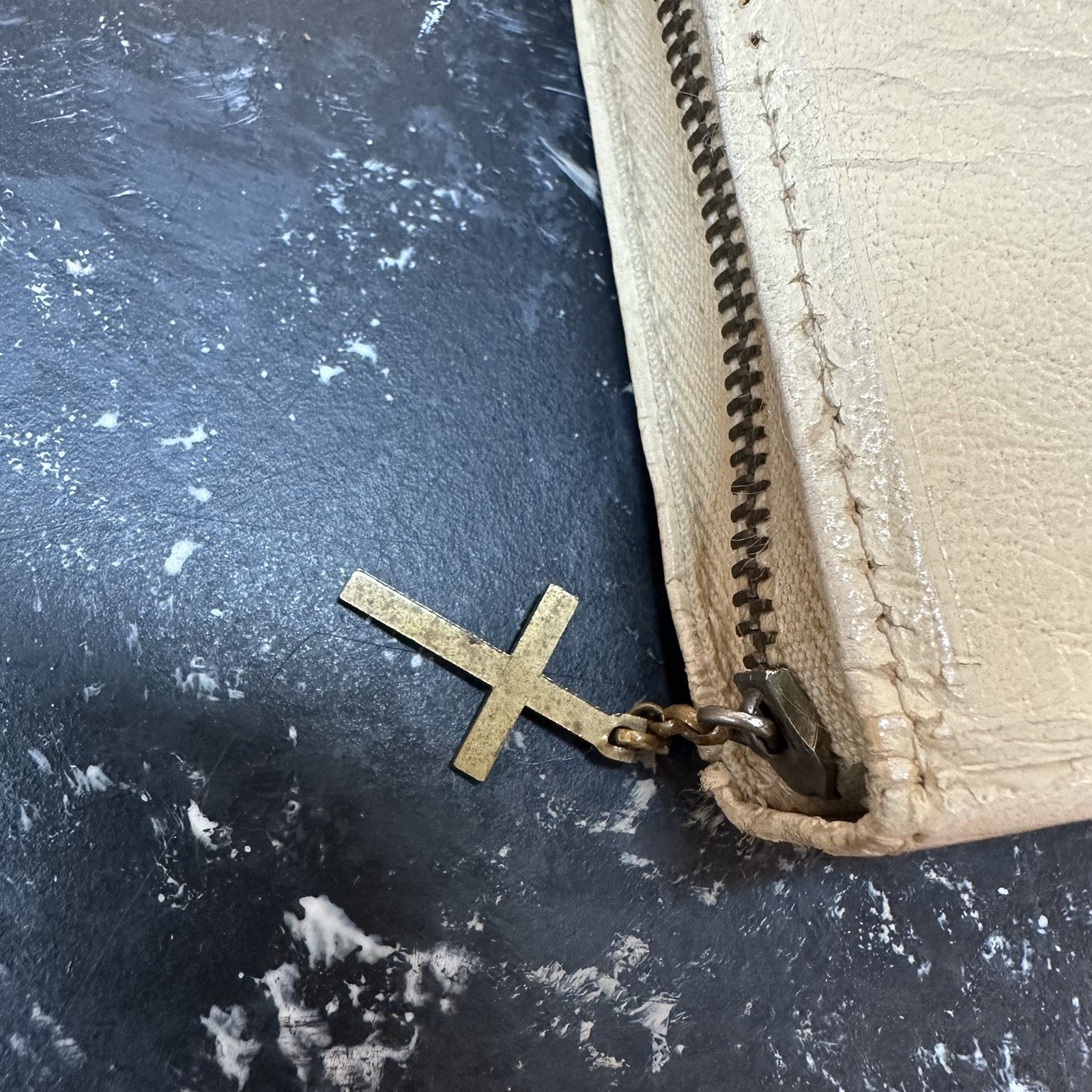 White KING JAMES VERSION HOLY BIBLE Red Letter by Thomas Nelson w/zipper Cross