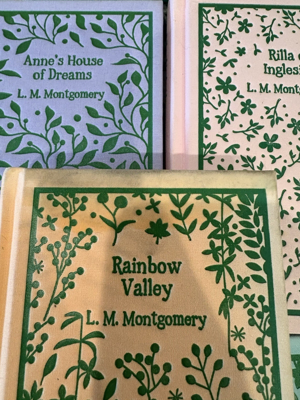 The Anne of Green Gables Collection: 6 Book Set plus Journal- NO BOX
