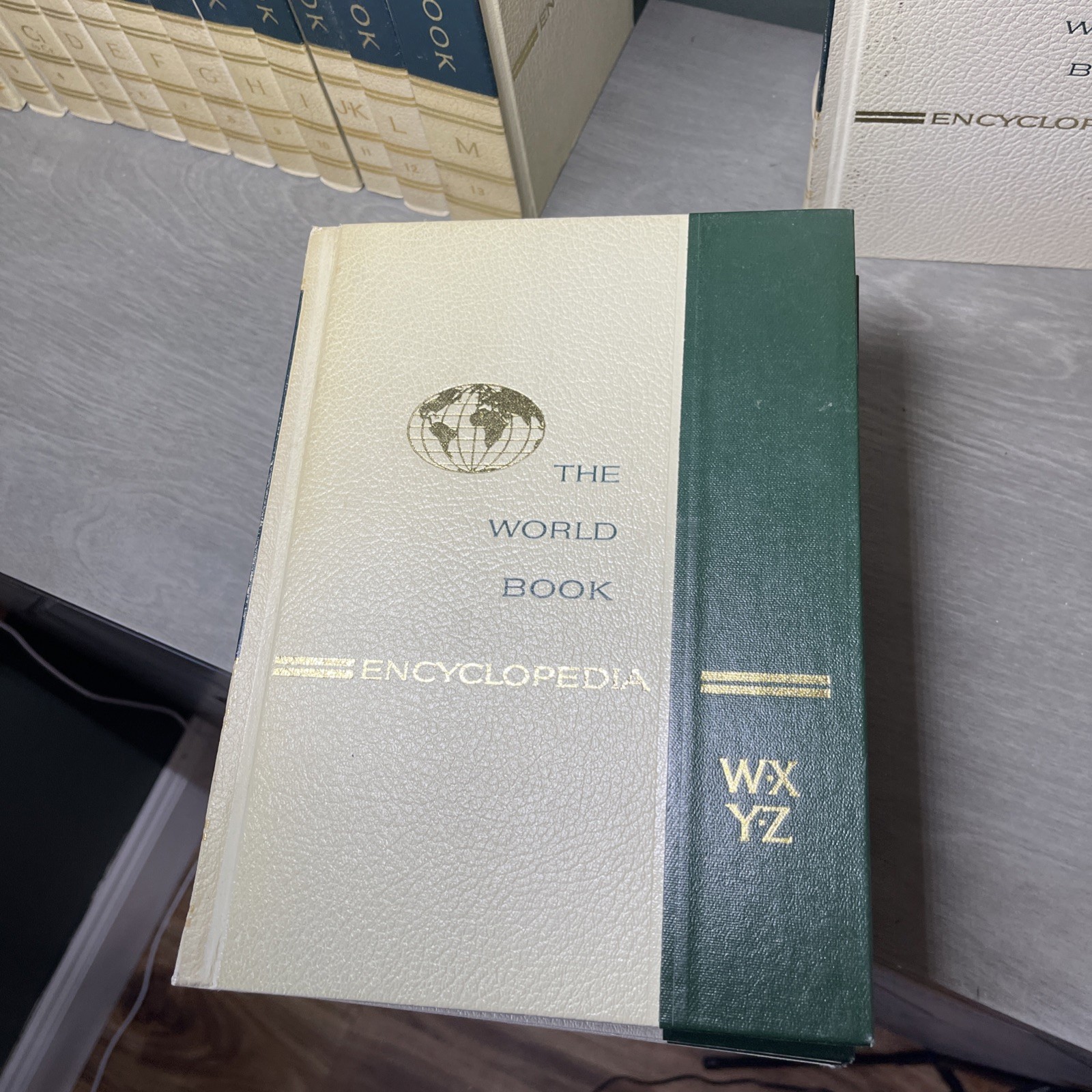 1970 📚THE WORLD BOOK ENCYCLOPEDIA Complete Set Volumes 1-20 A-Z CLEAN Vintage