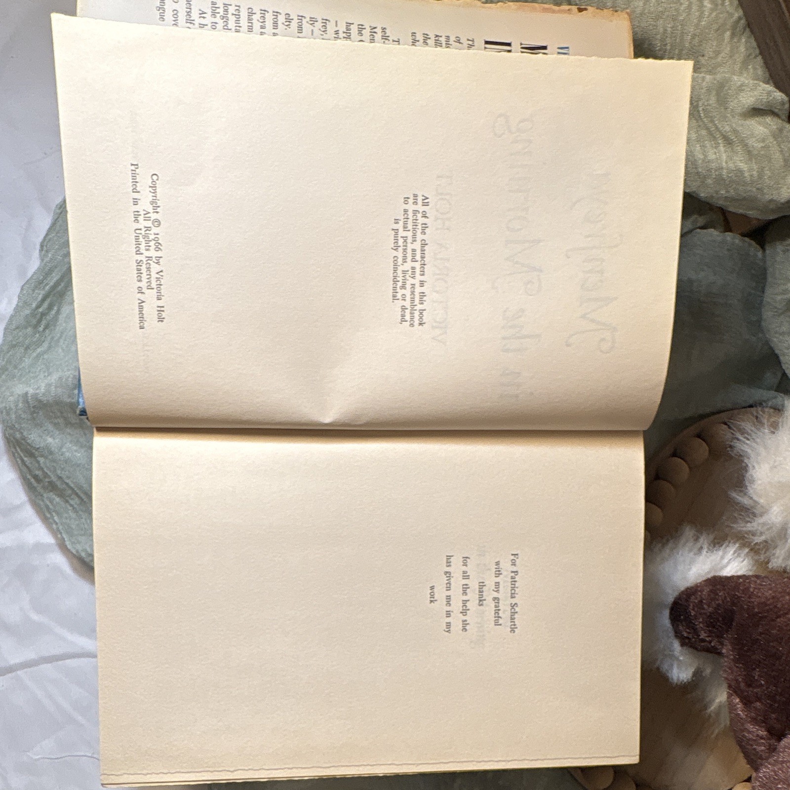 Victoria Holt Menfreya in the Morning HC Dust Jacket Morrow 1966