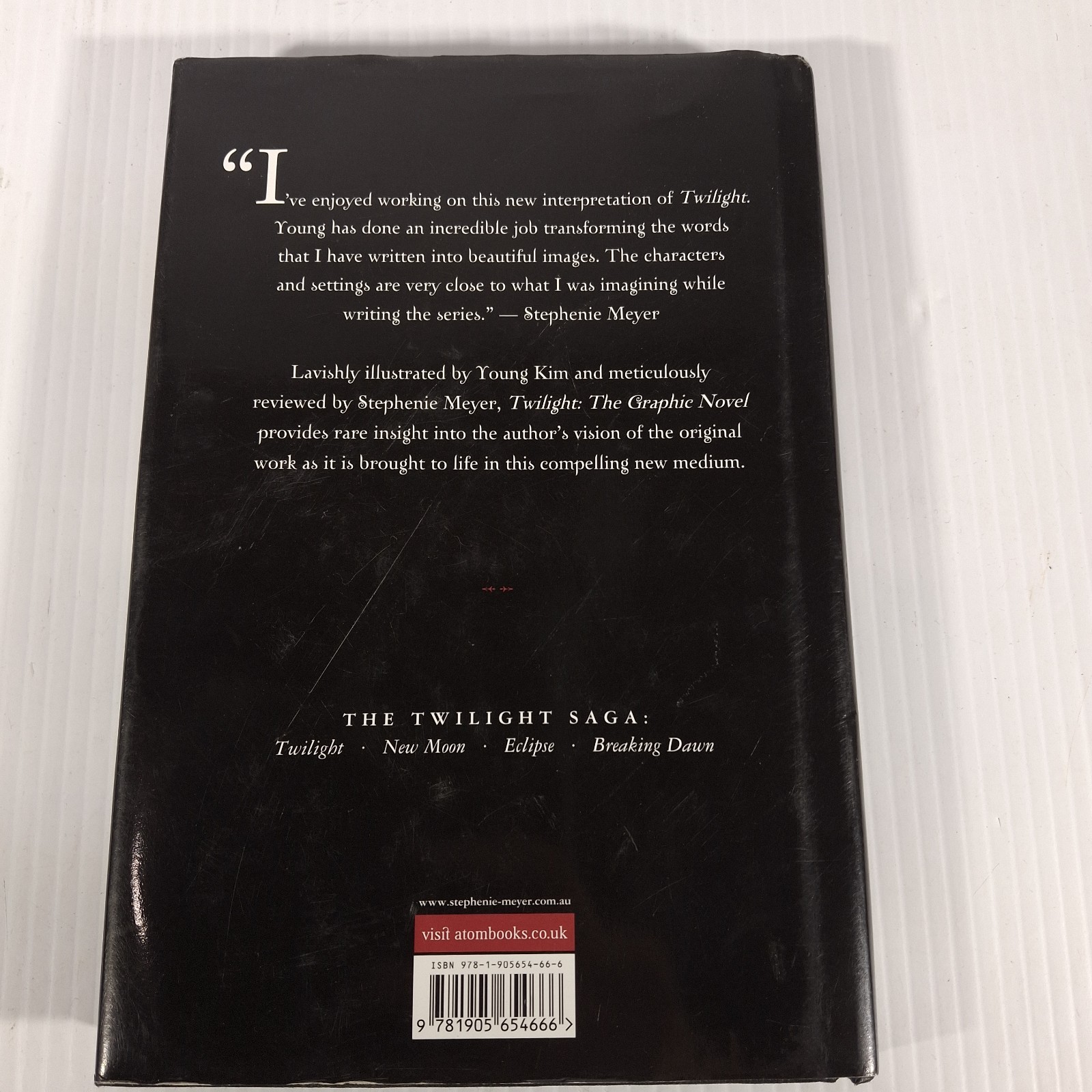 Twilight The Graphic Novel Volume 1 by Stephenie Meyer Hardcover