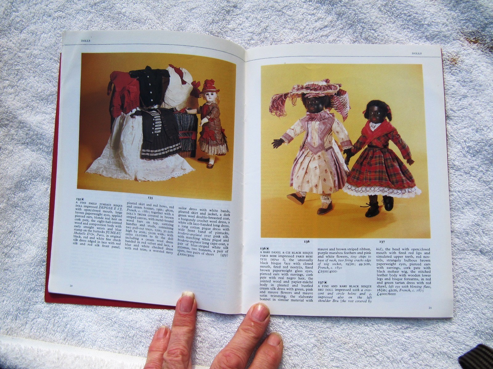 SOTHEBY’s AUCTION CATALOG 1982 Mechanical Music Boxes Gramophone Phonograph Doll
