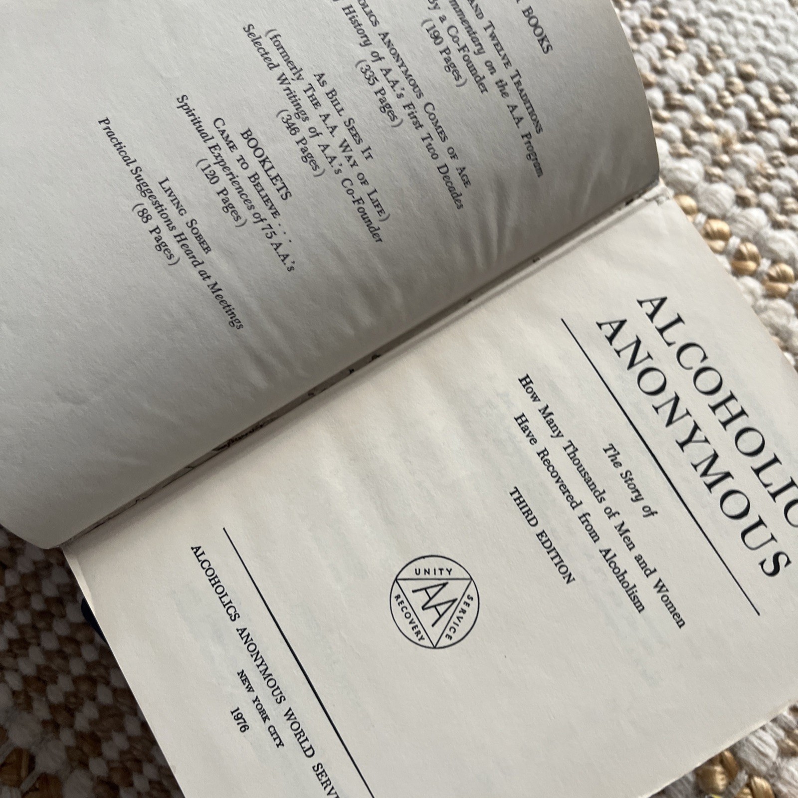 Alcoholics Anonymous 1939 Big Book Hard Cover Vintage 1976 Lot Of 3 + 2 Small